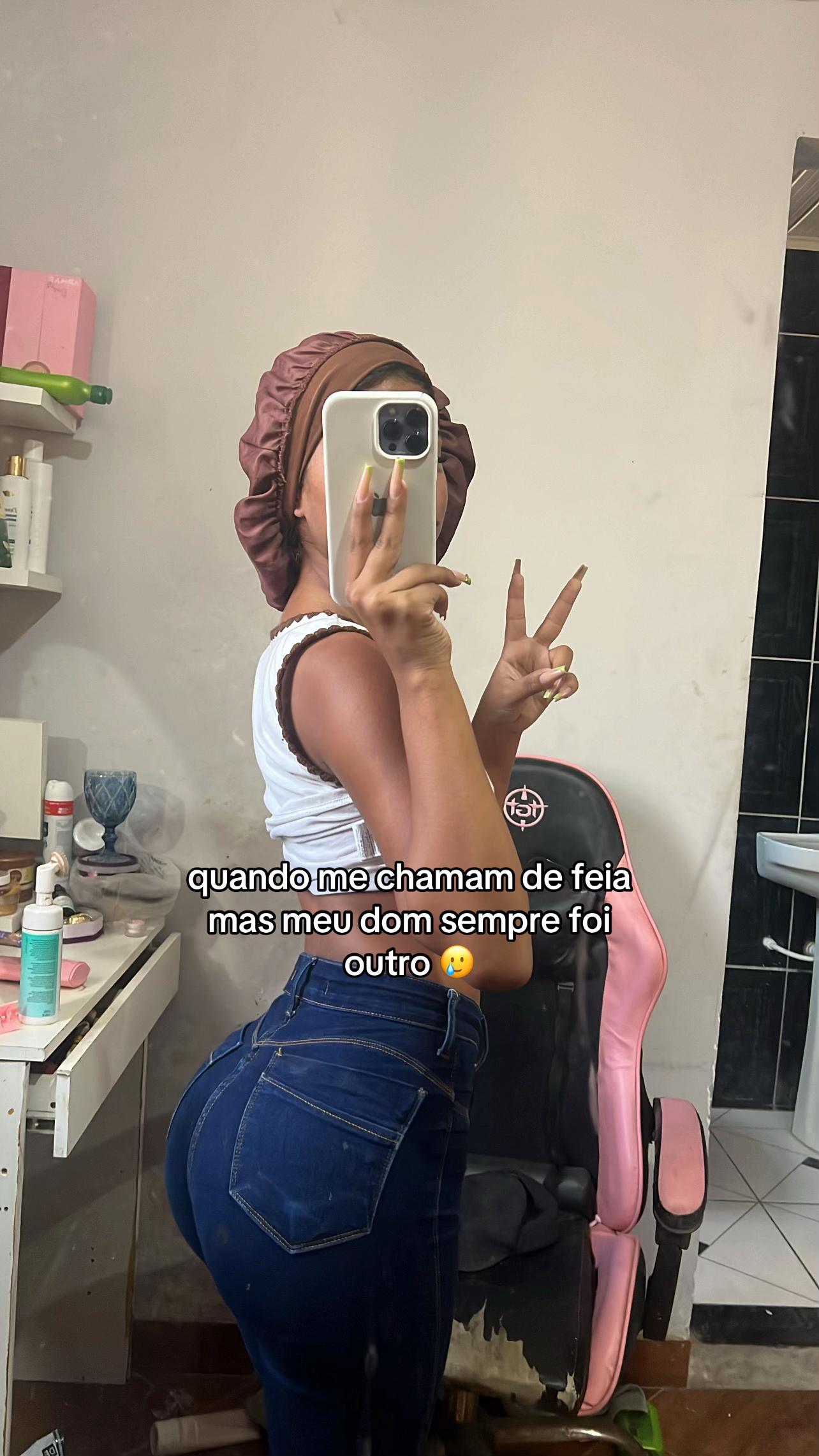 @Nega loira