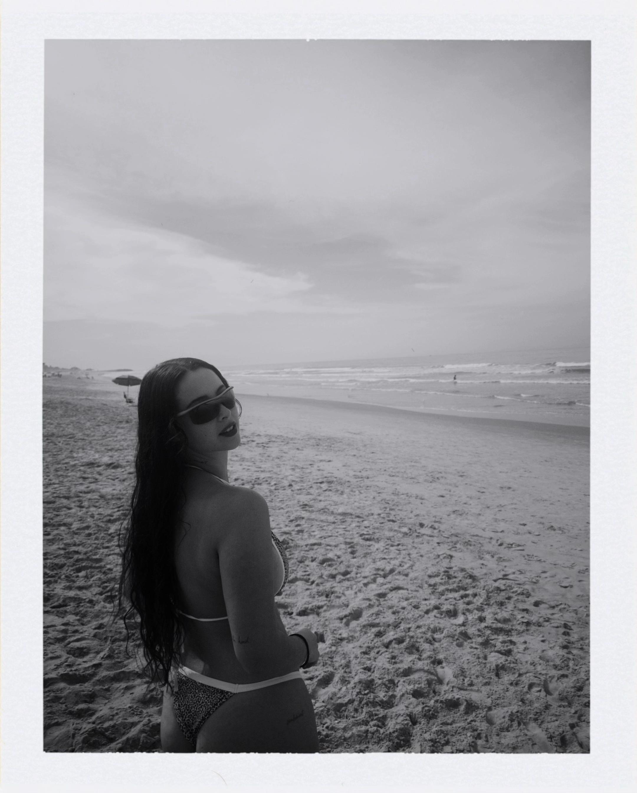 @Bruna Elena 🦋