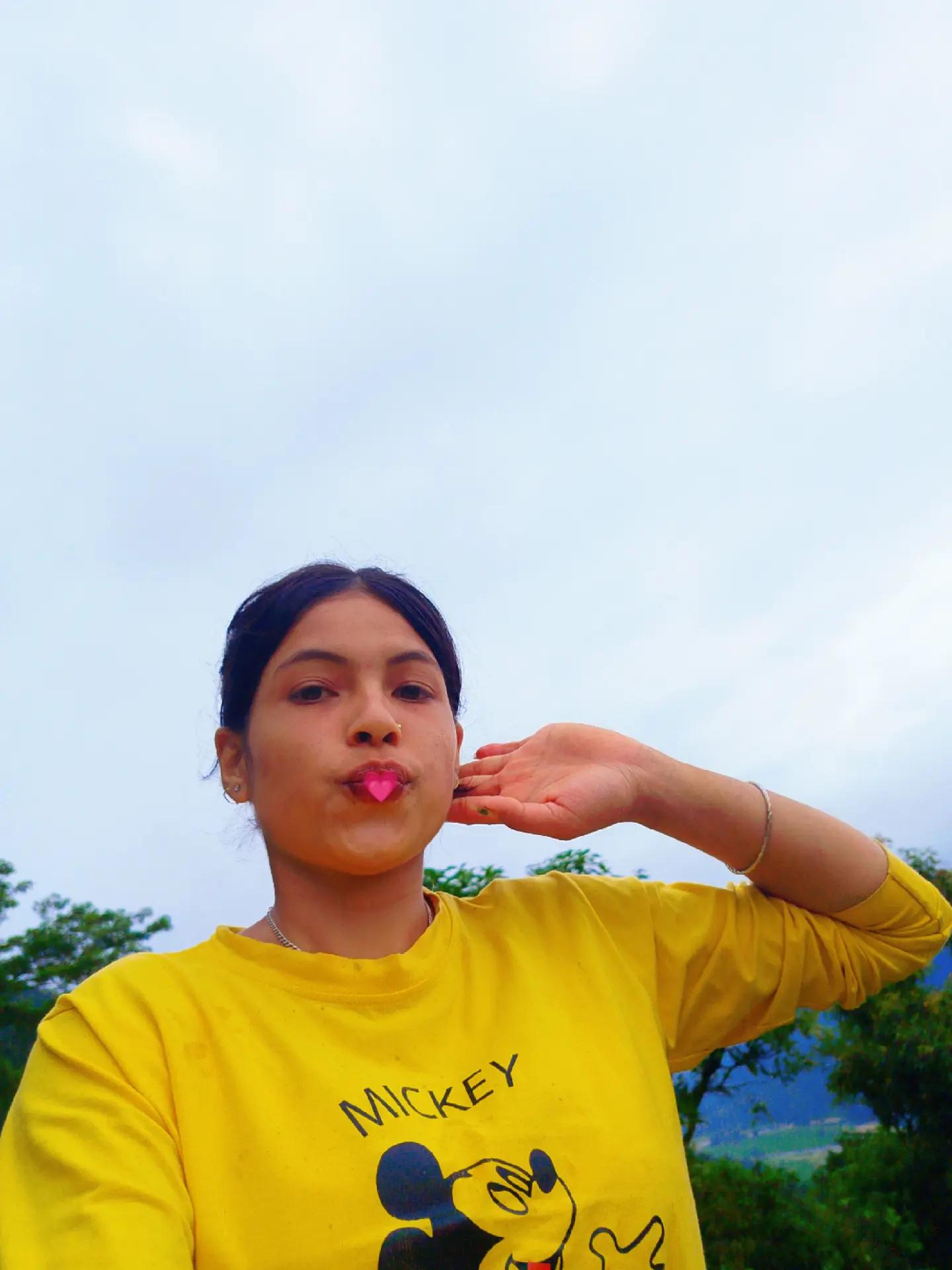 @kopila chhetri 👰👑🦚🧿💗