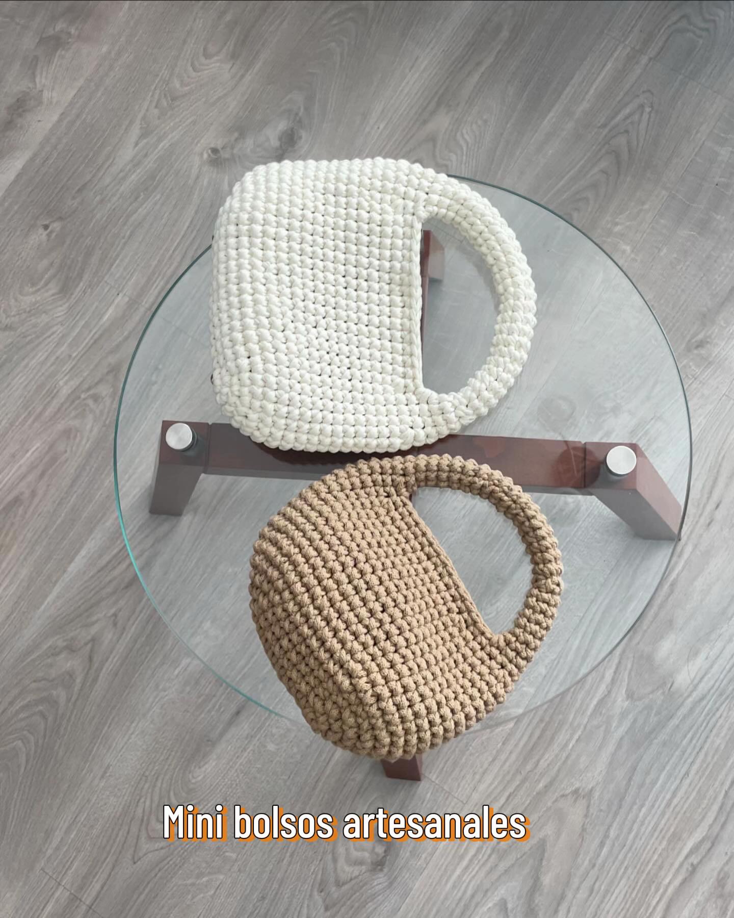 @BOLSOS A CROCHET 💼🧶