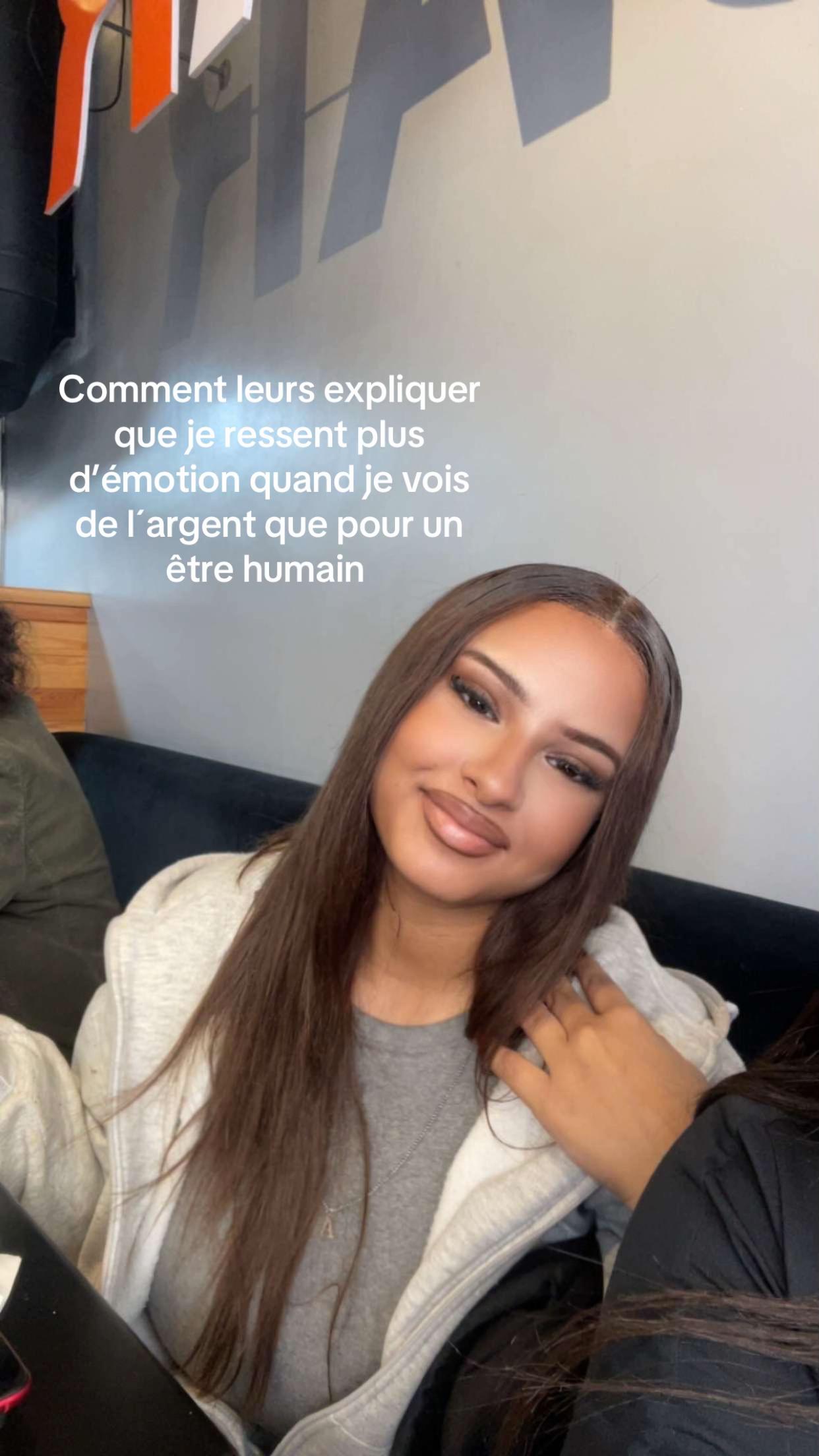 @⚜️