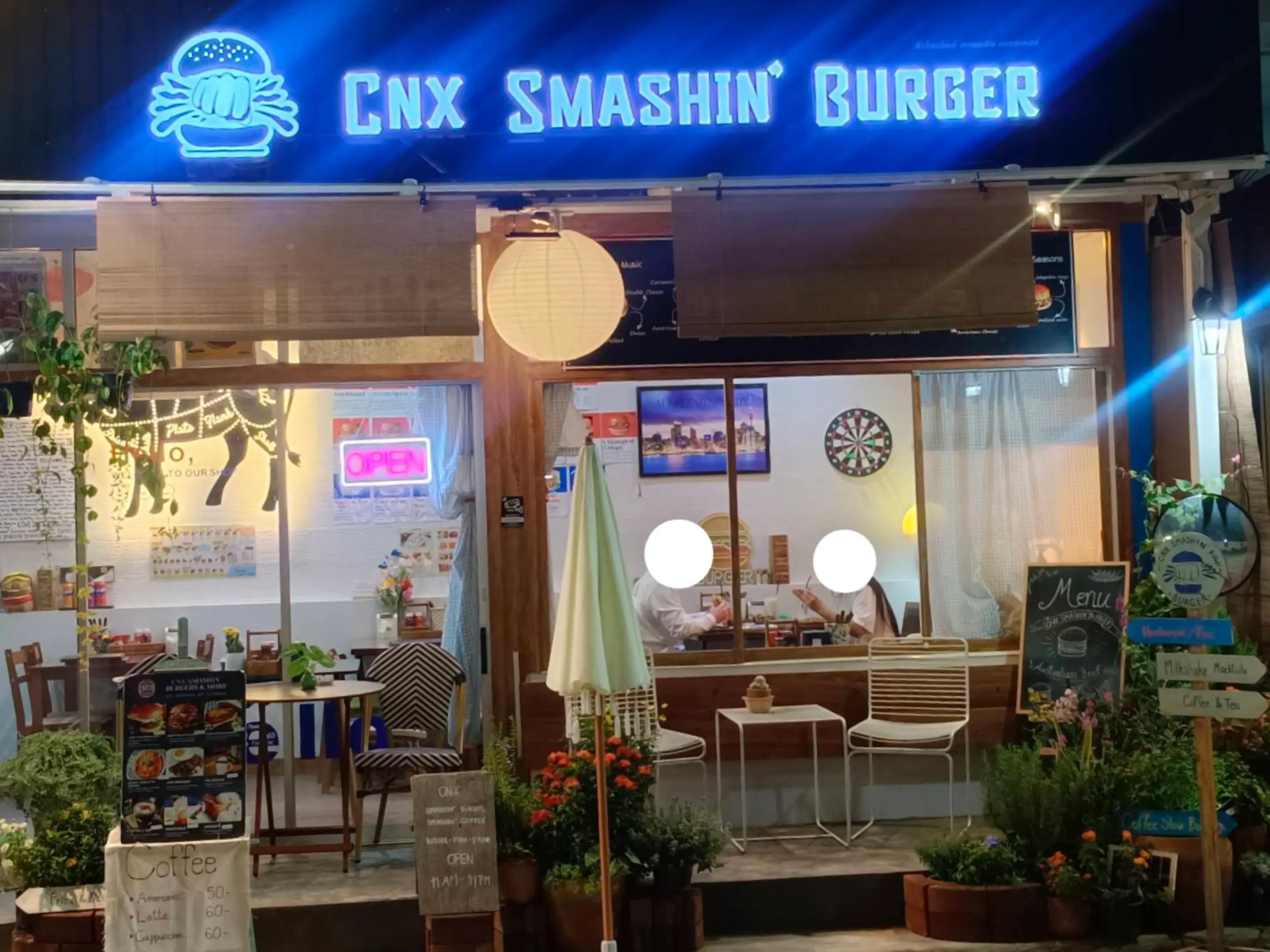 @CNX SMASHIN BURGER KIWI