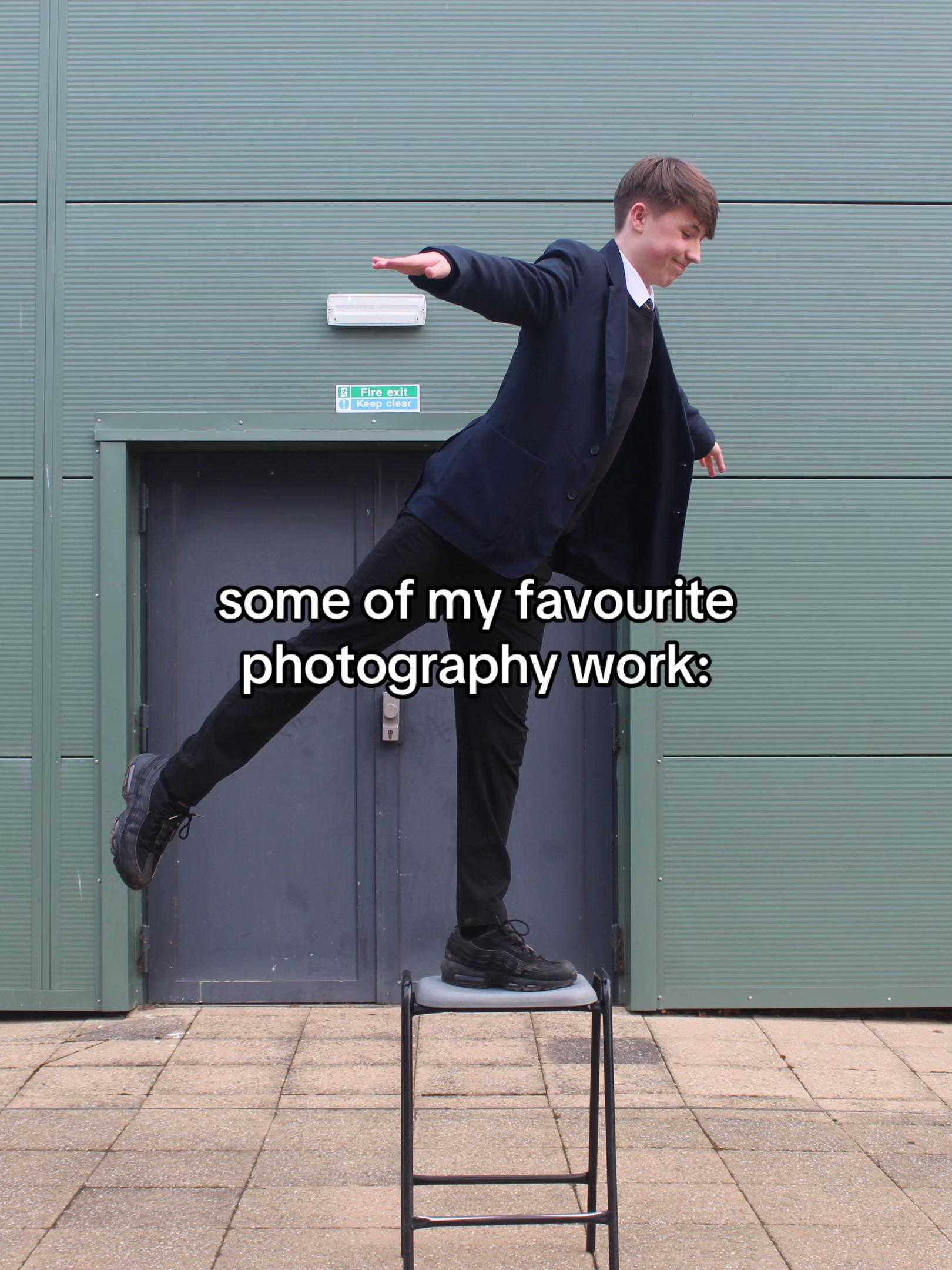 @Declan&deg;