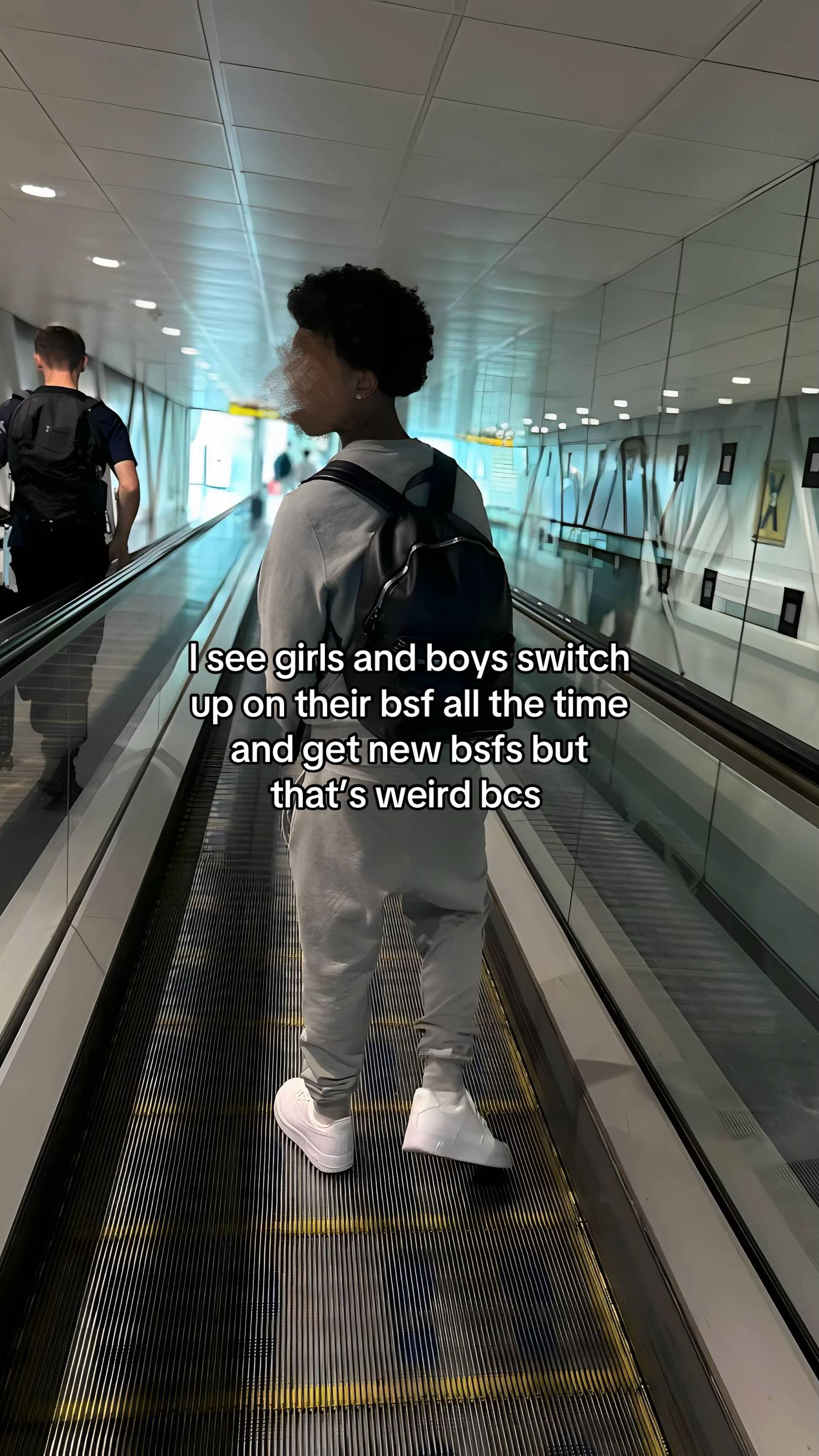 @🎲