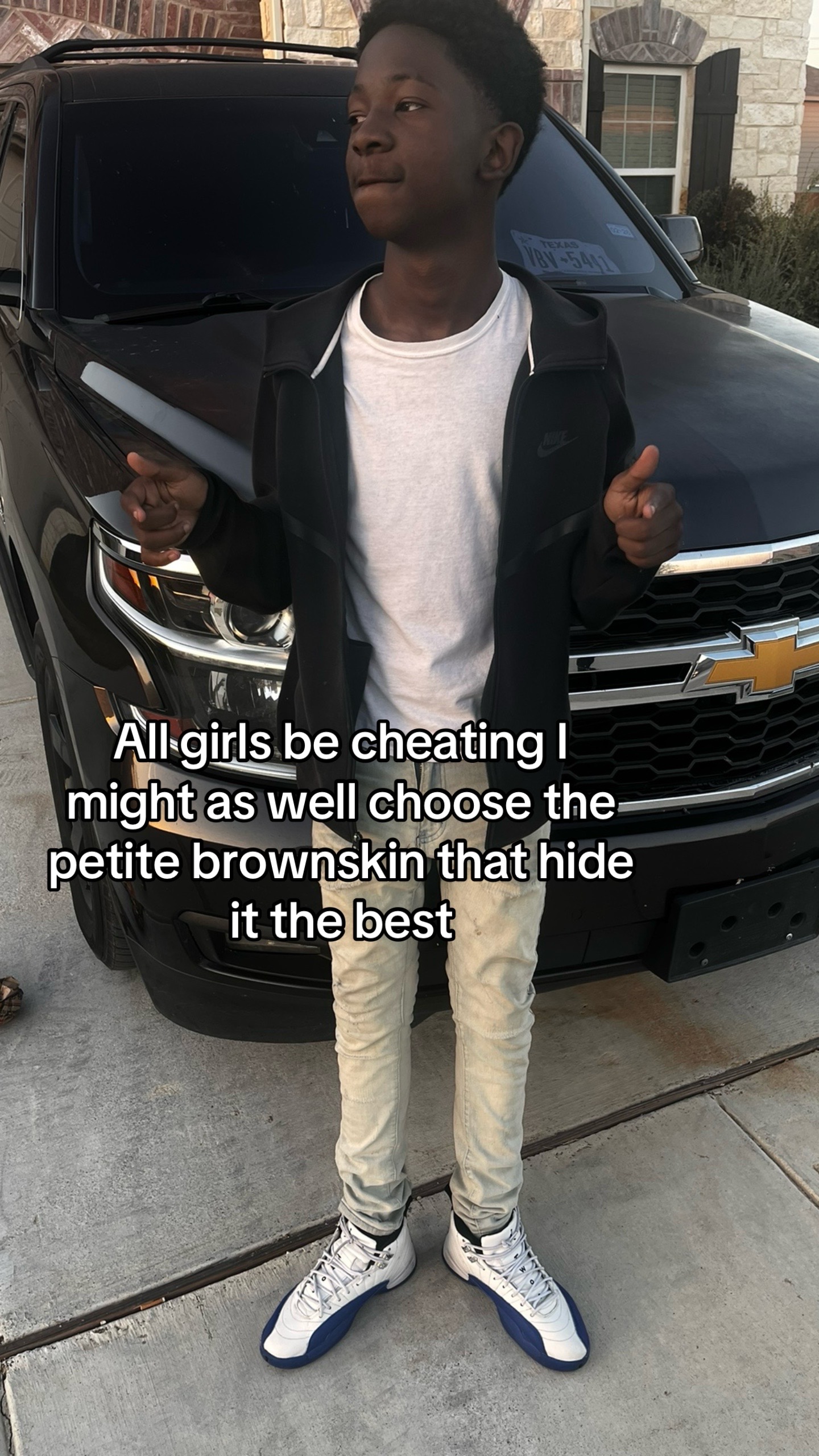 @🐶