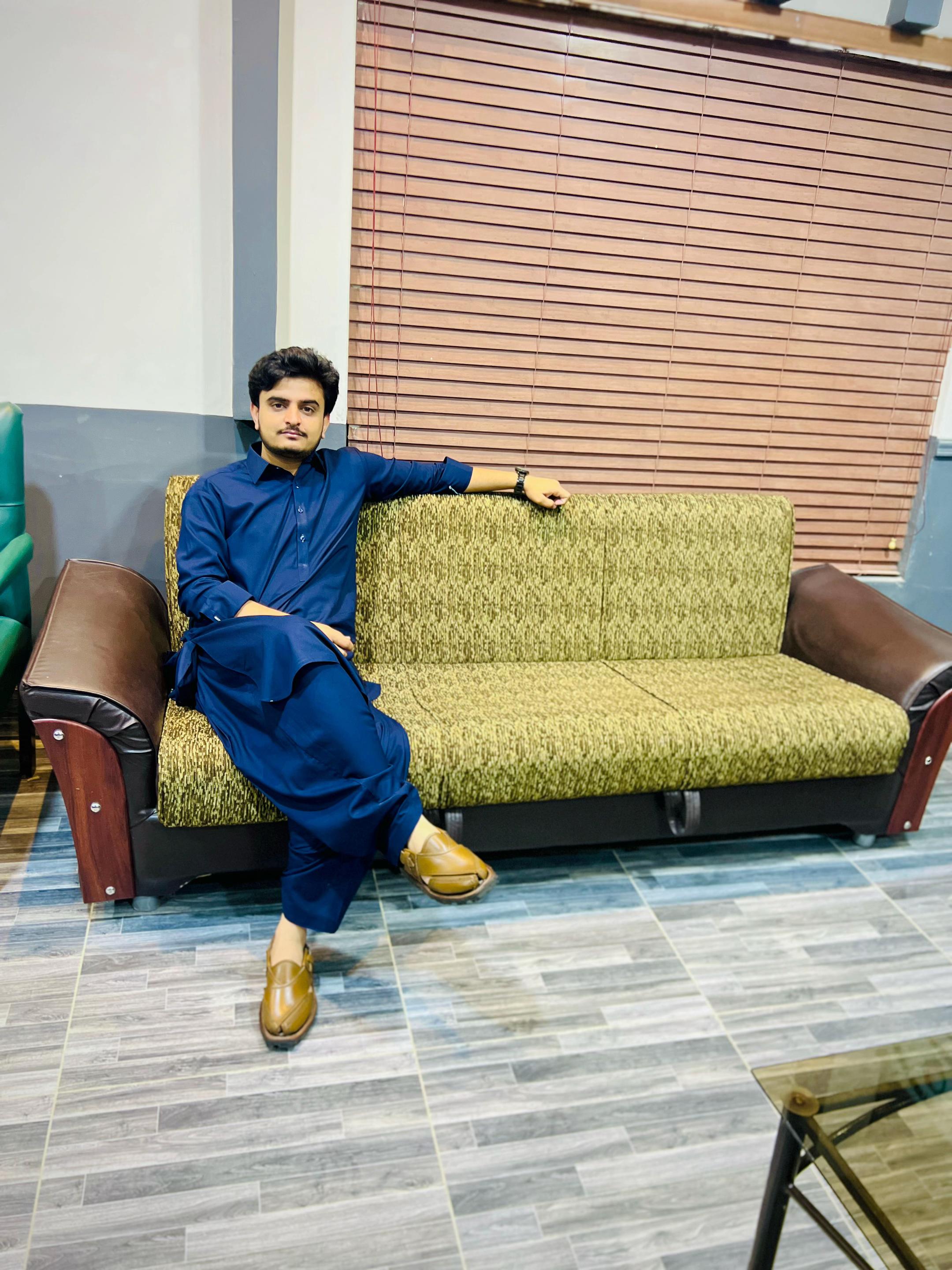 @علی