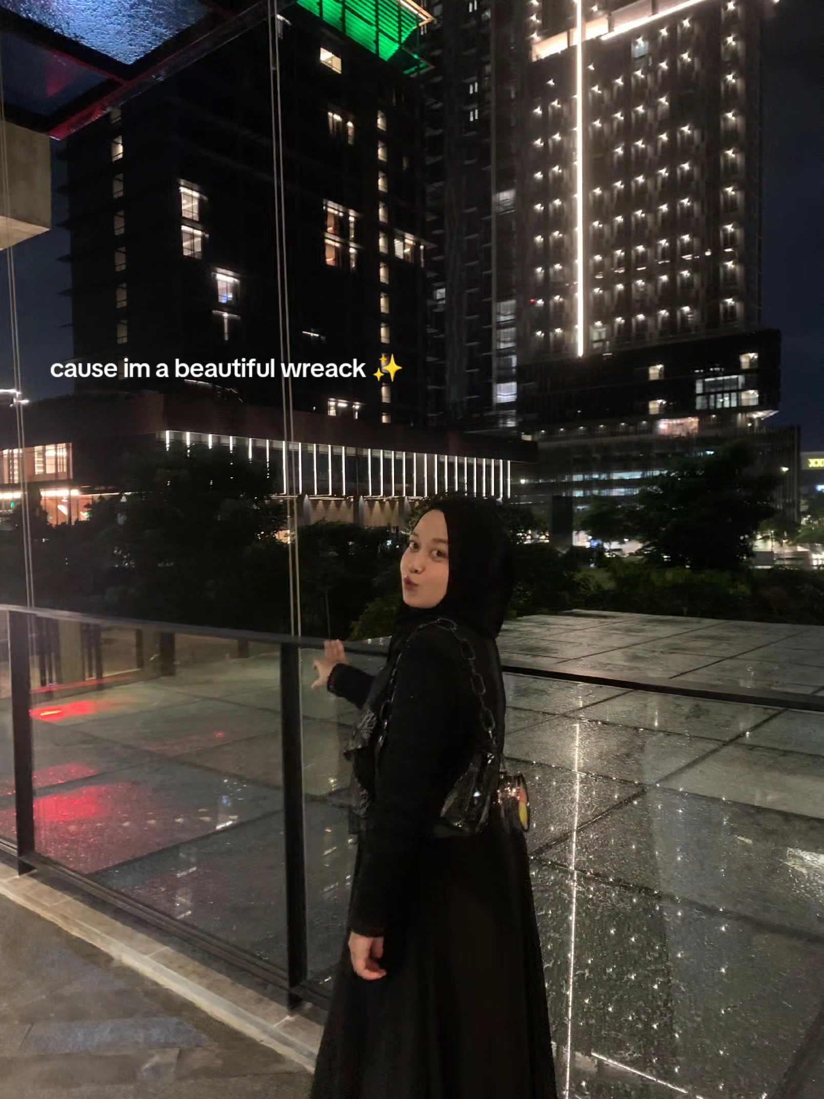 @🤞🏻close friend😵💫