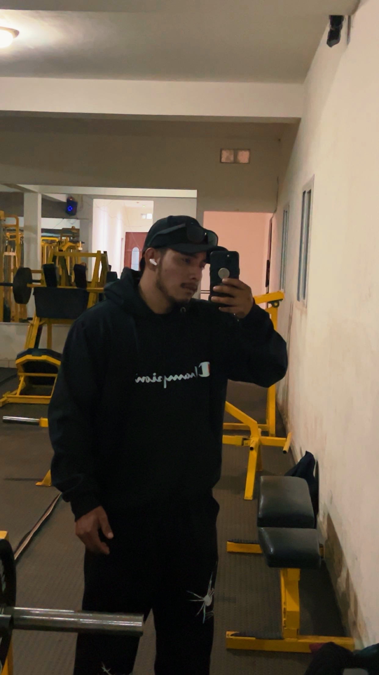 @Anibal 🇬🇹💪💵🛢️
