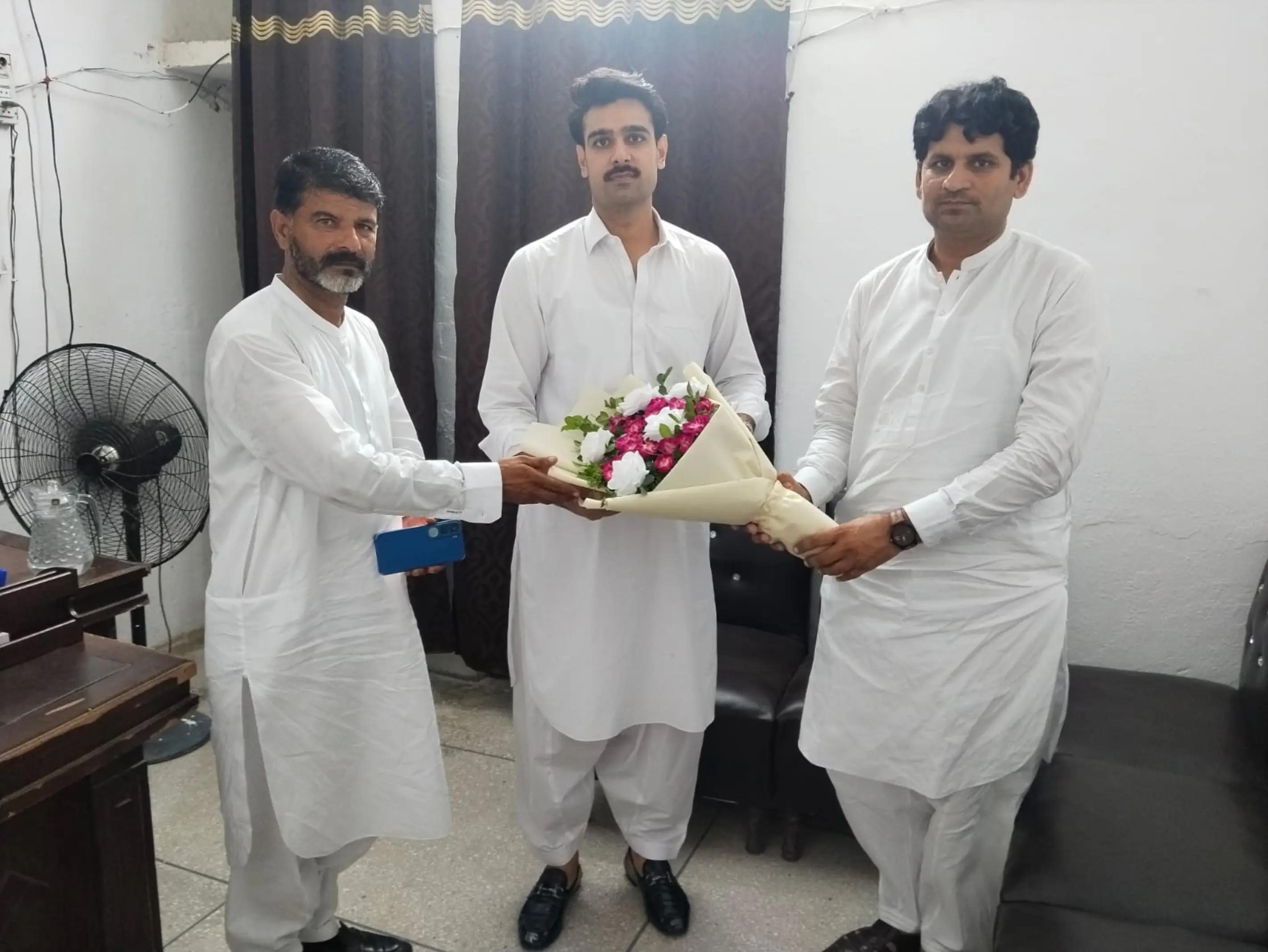 @Tasswar Hussain Malhi