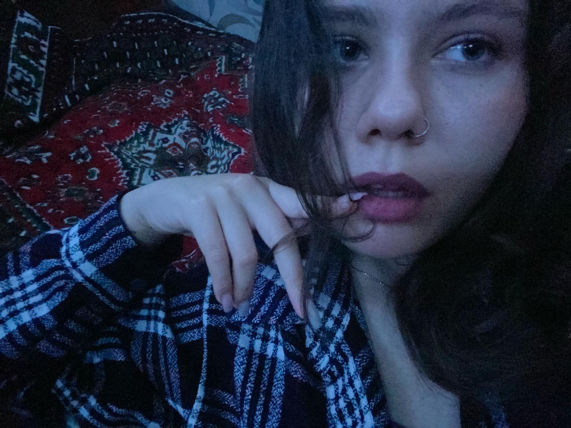 @настя лол