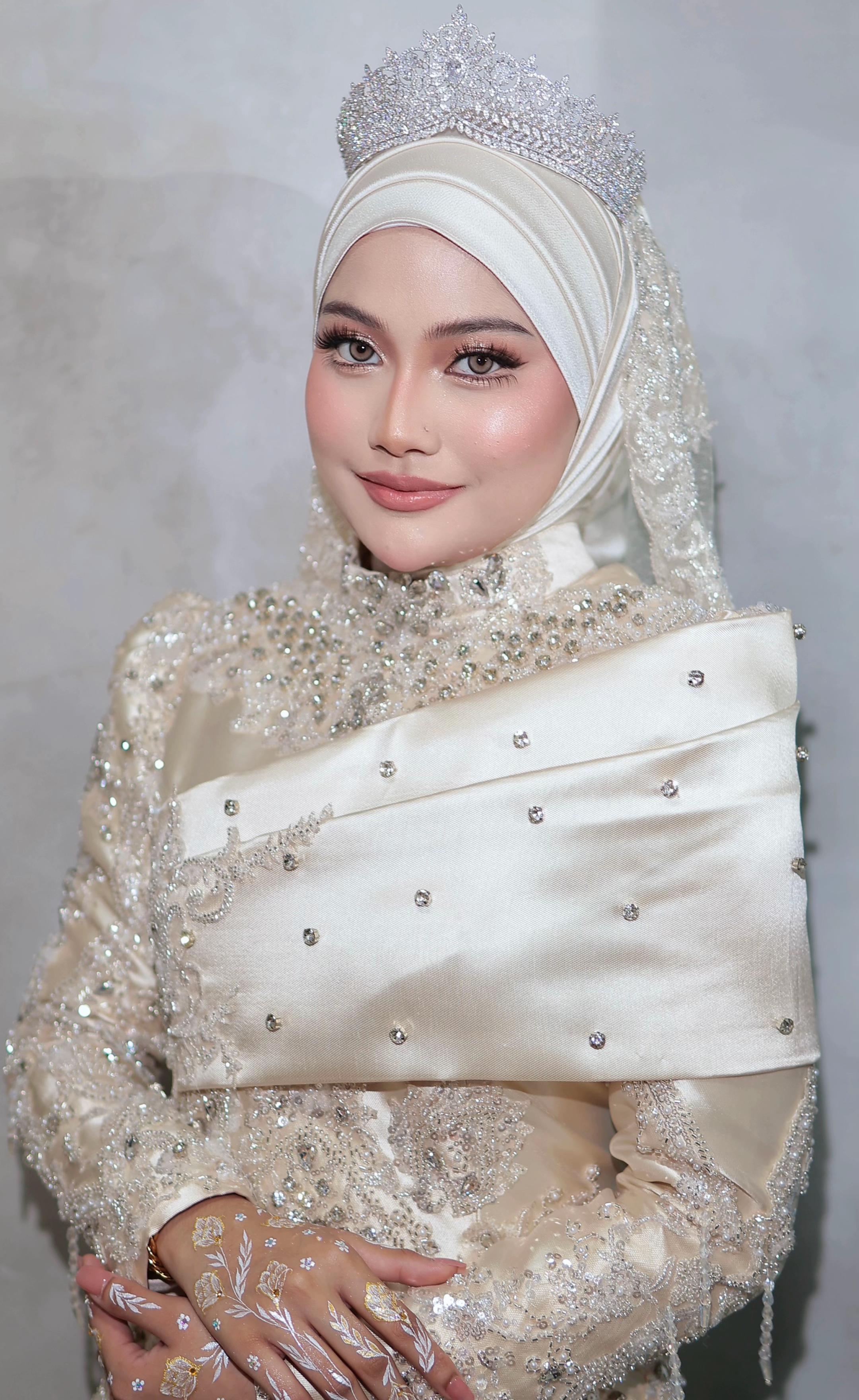 @PuteriAlyaa