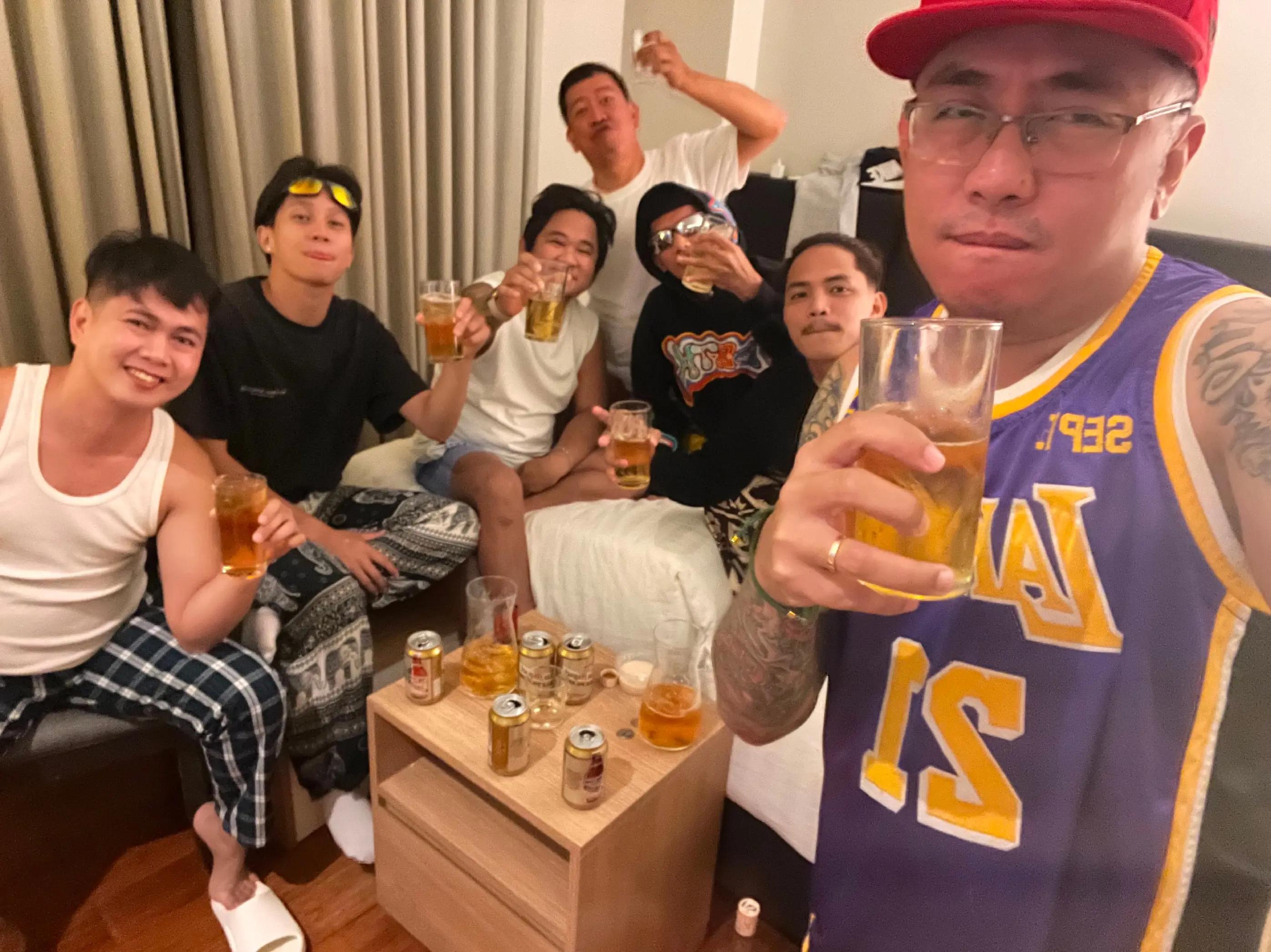 @windeokyonezukoALMARIO