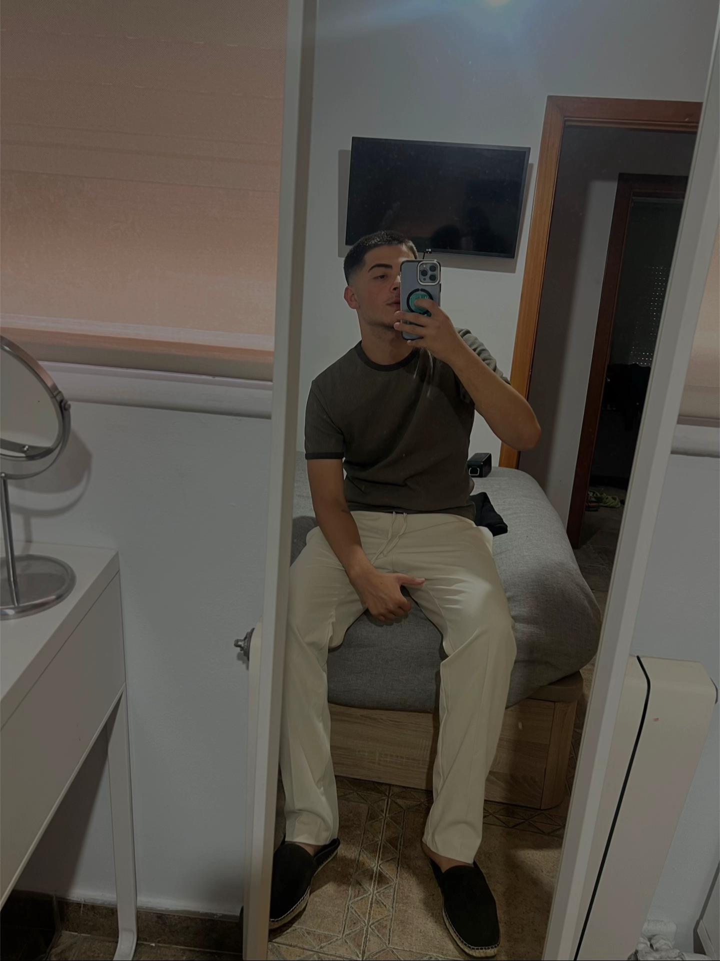 @leo molina