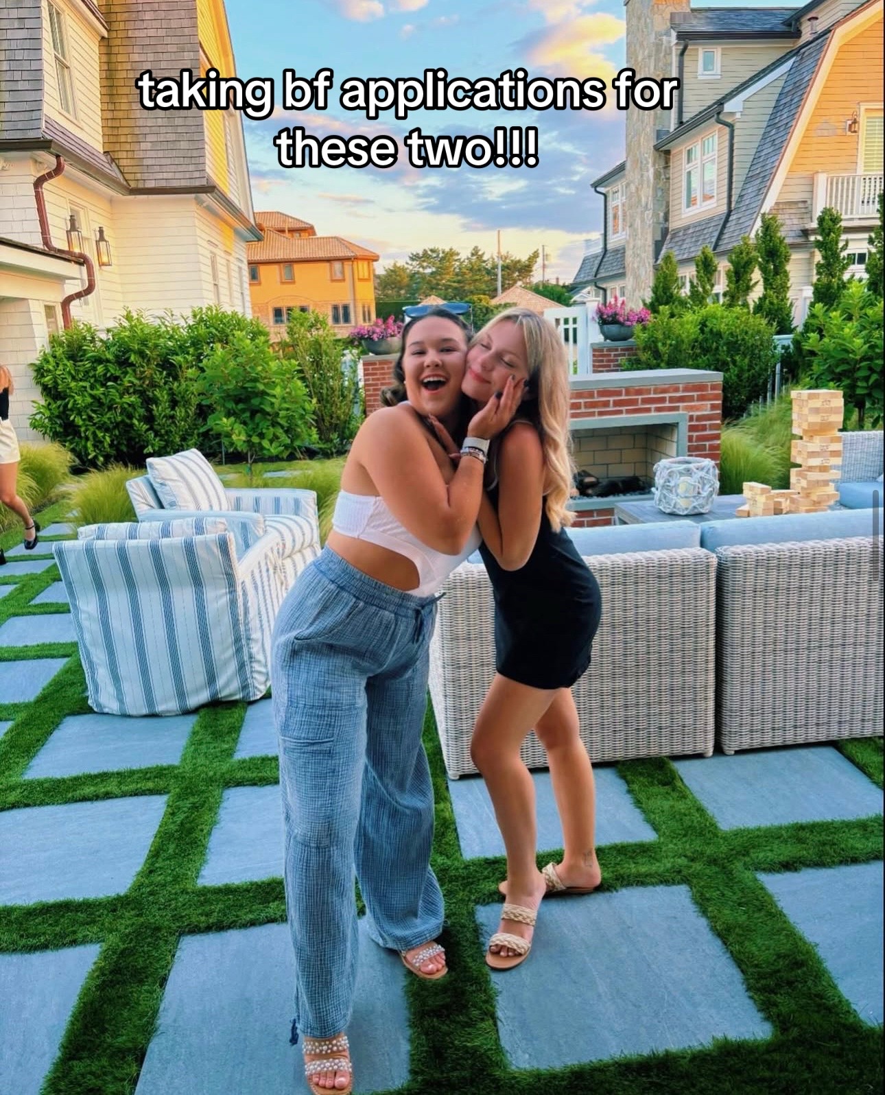 @em_jule