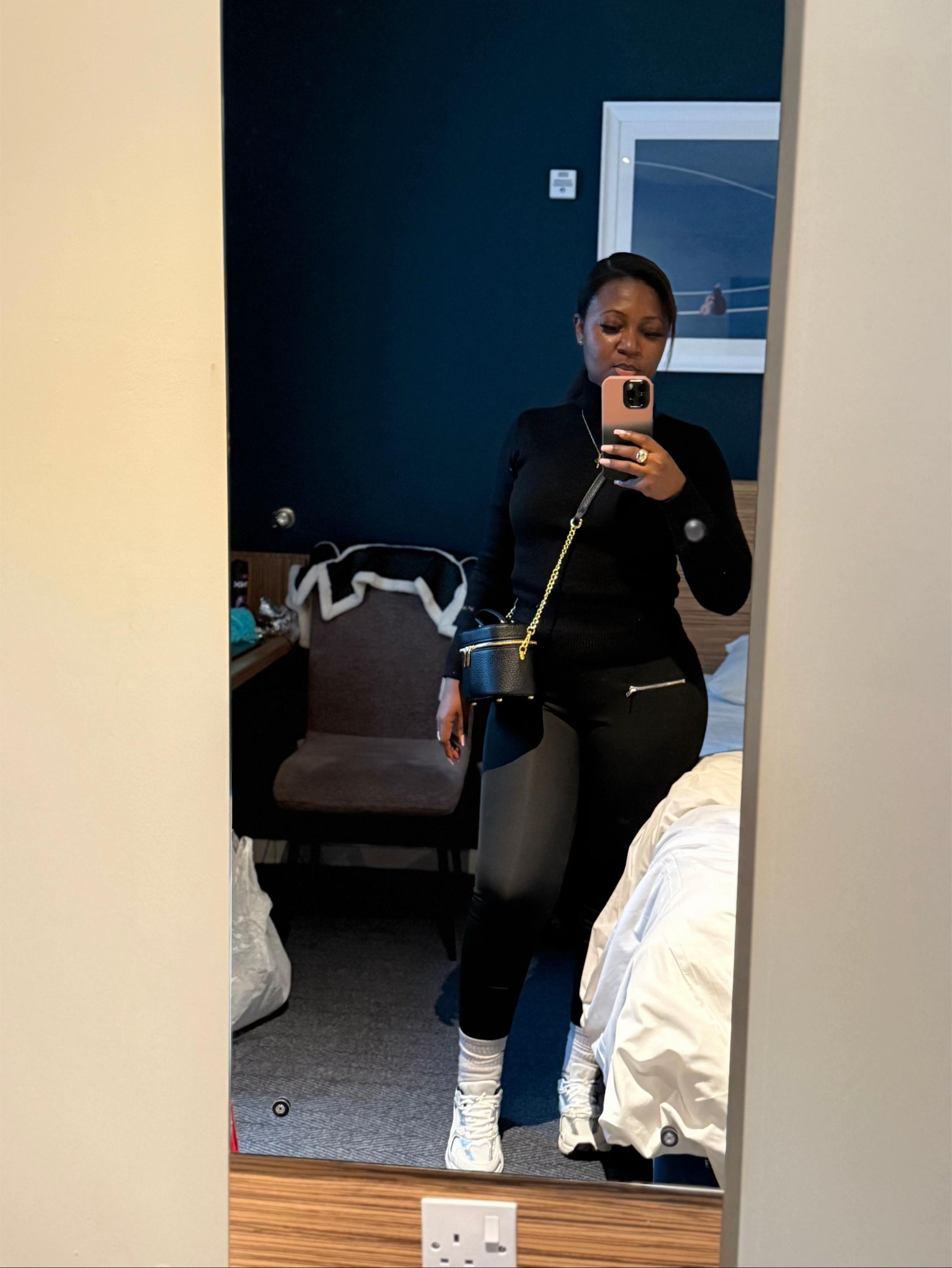 @Akosua-Emerald ⚡️🇬🇭🇬🇧