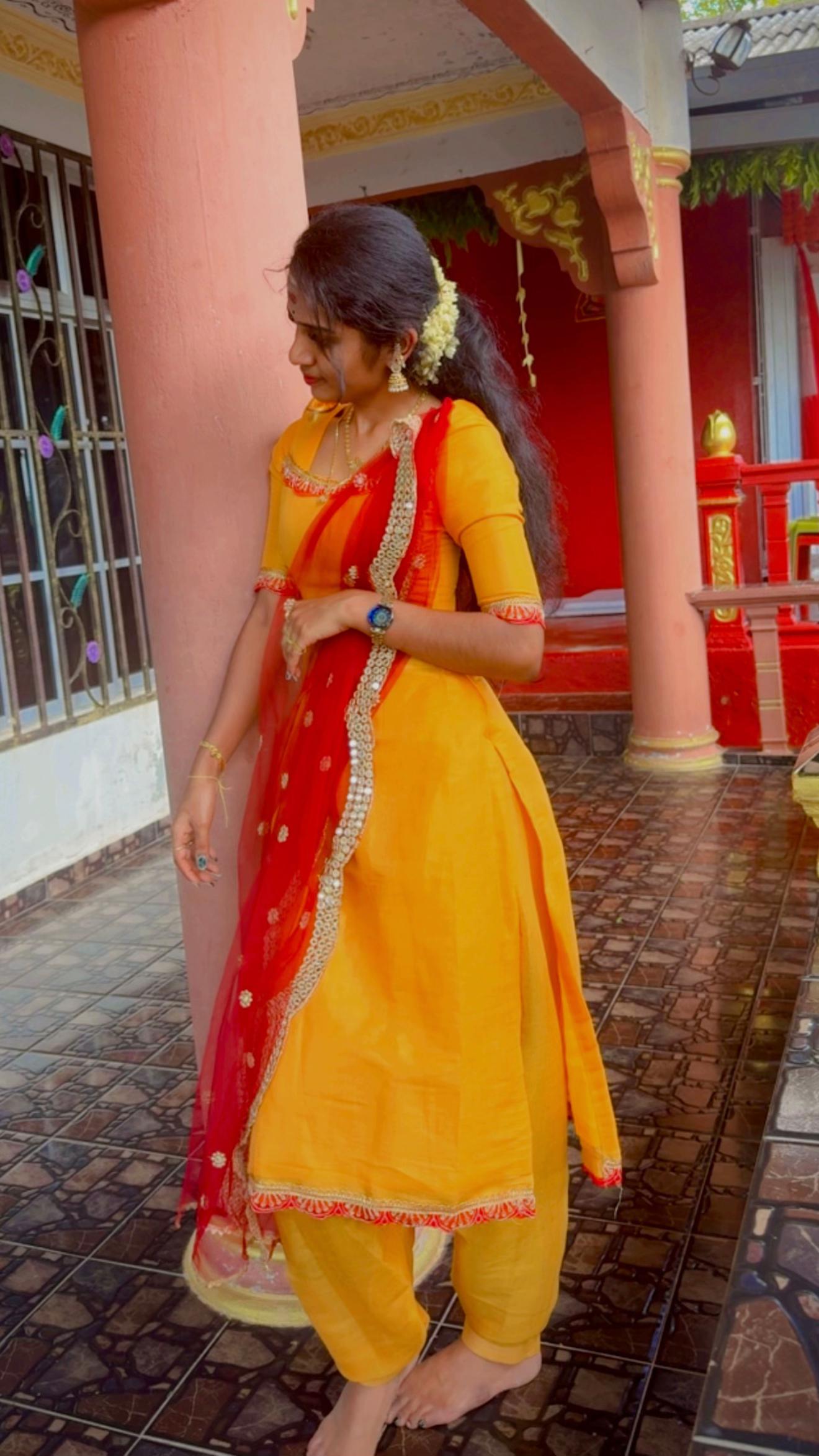 @gayathiri_sm