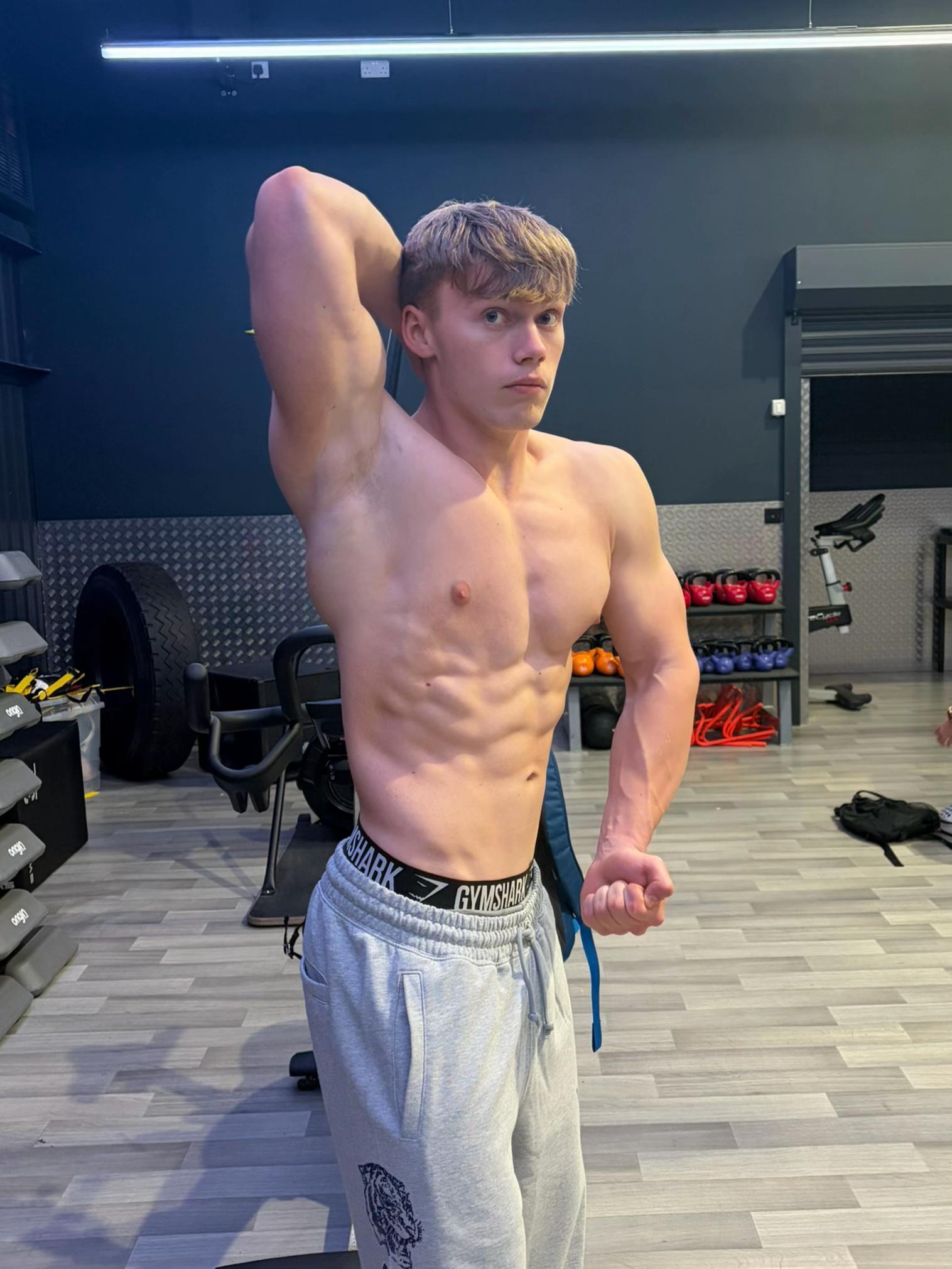 @george_lifts_