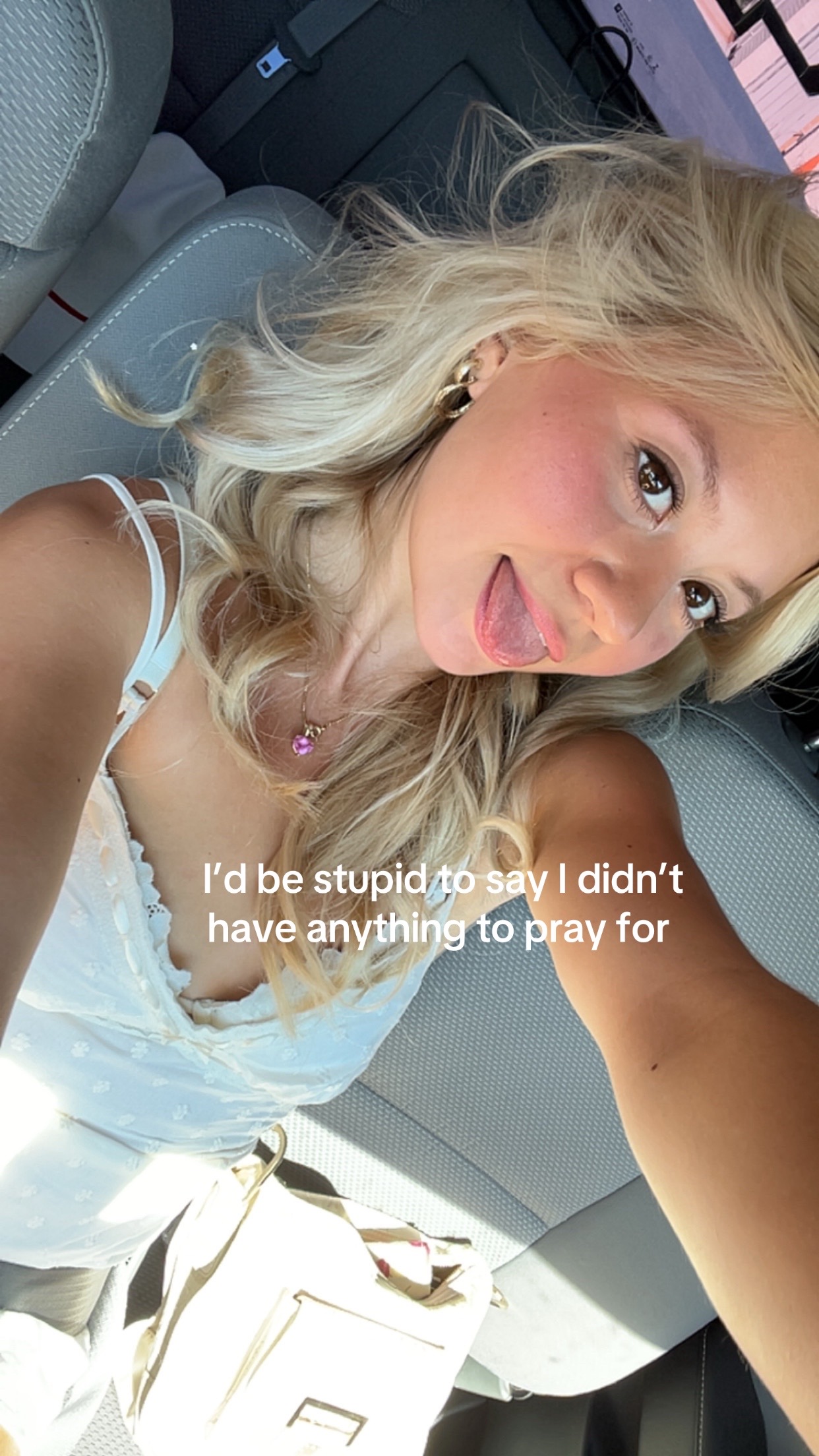 @Nessa May