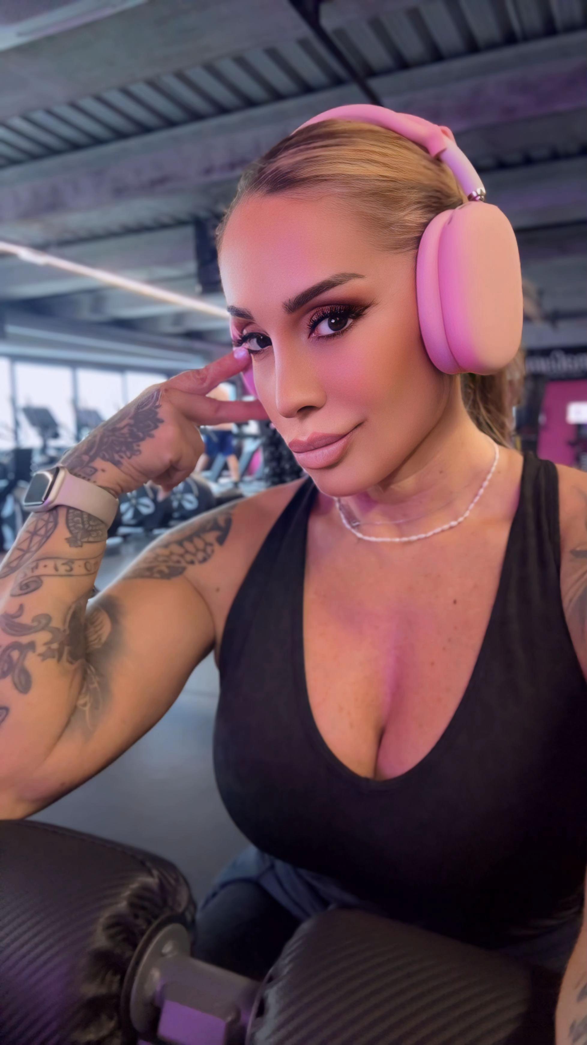 @🐢👑✨vickyfit22✨👑🐢