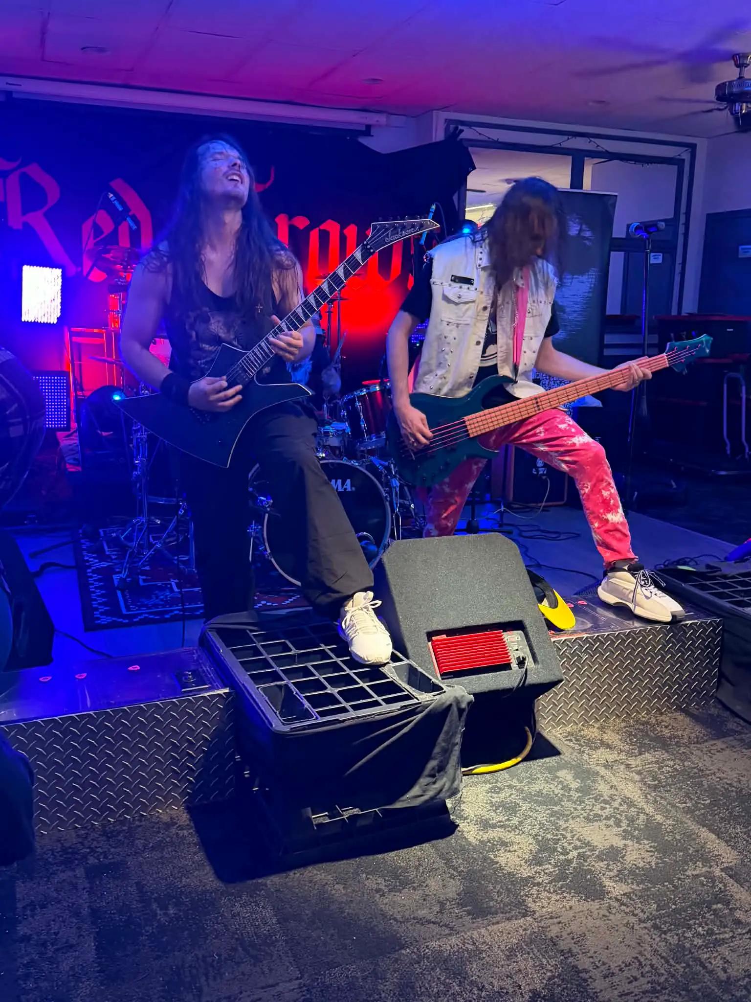 @Carvinshredder93