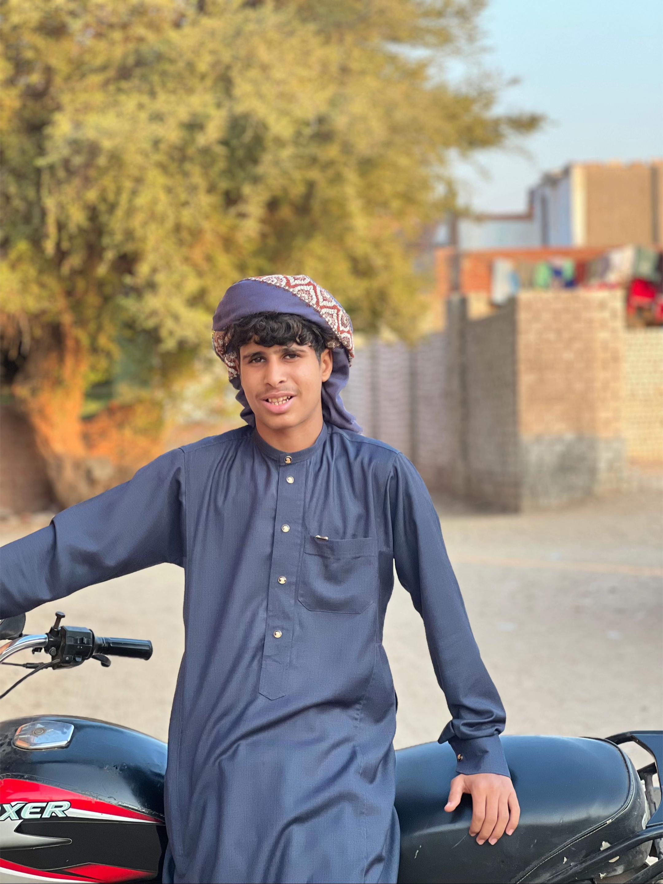 @عٍمرٍ آلُِسوُيهـ&sup1;&sup1;&sup1;