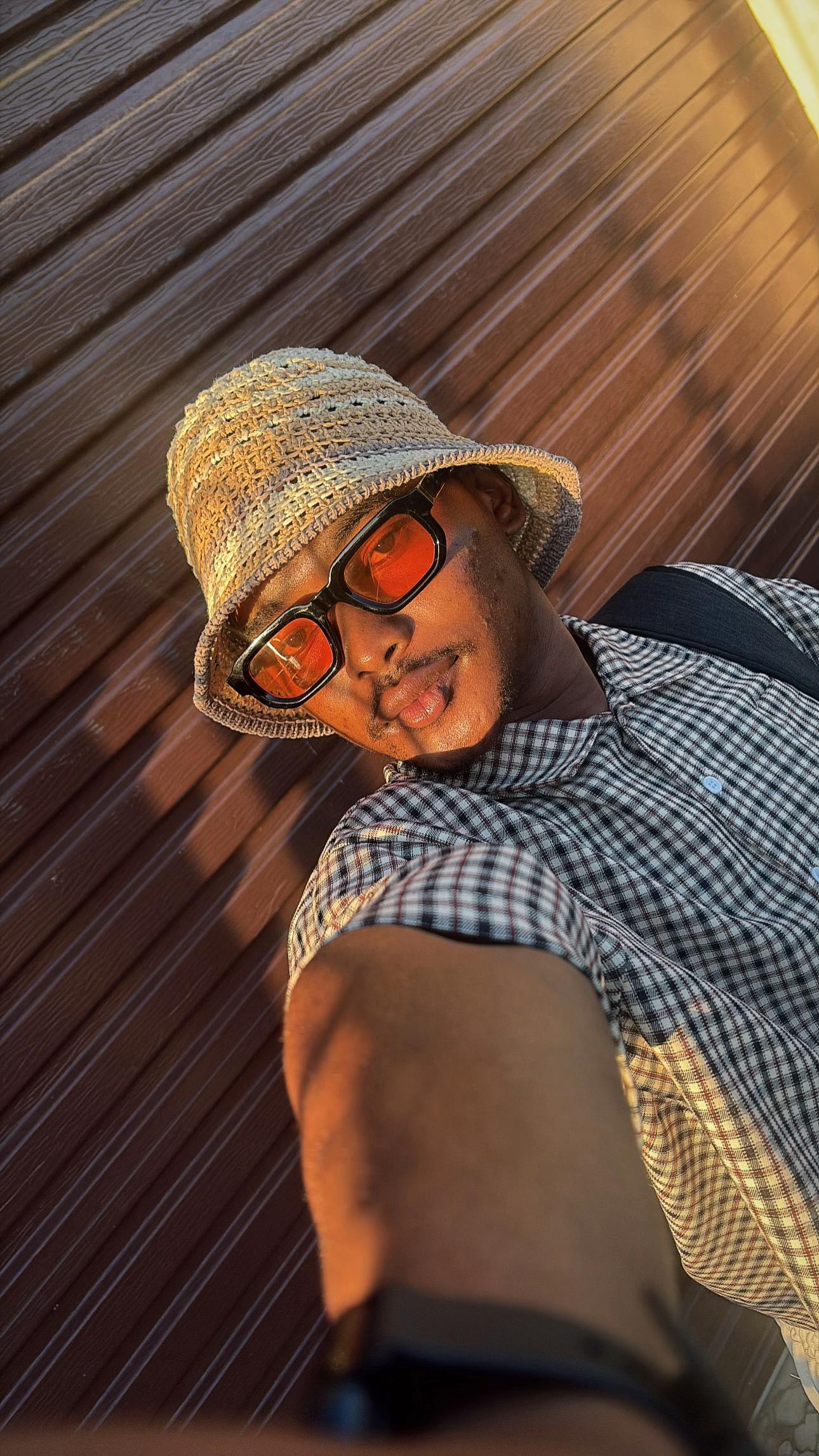 @andilentuli 👨🏽&zwj;🏫