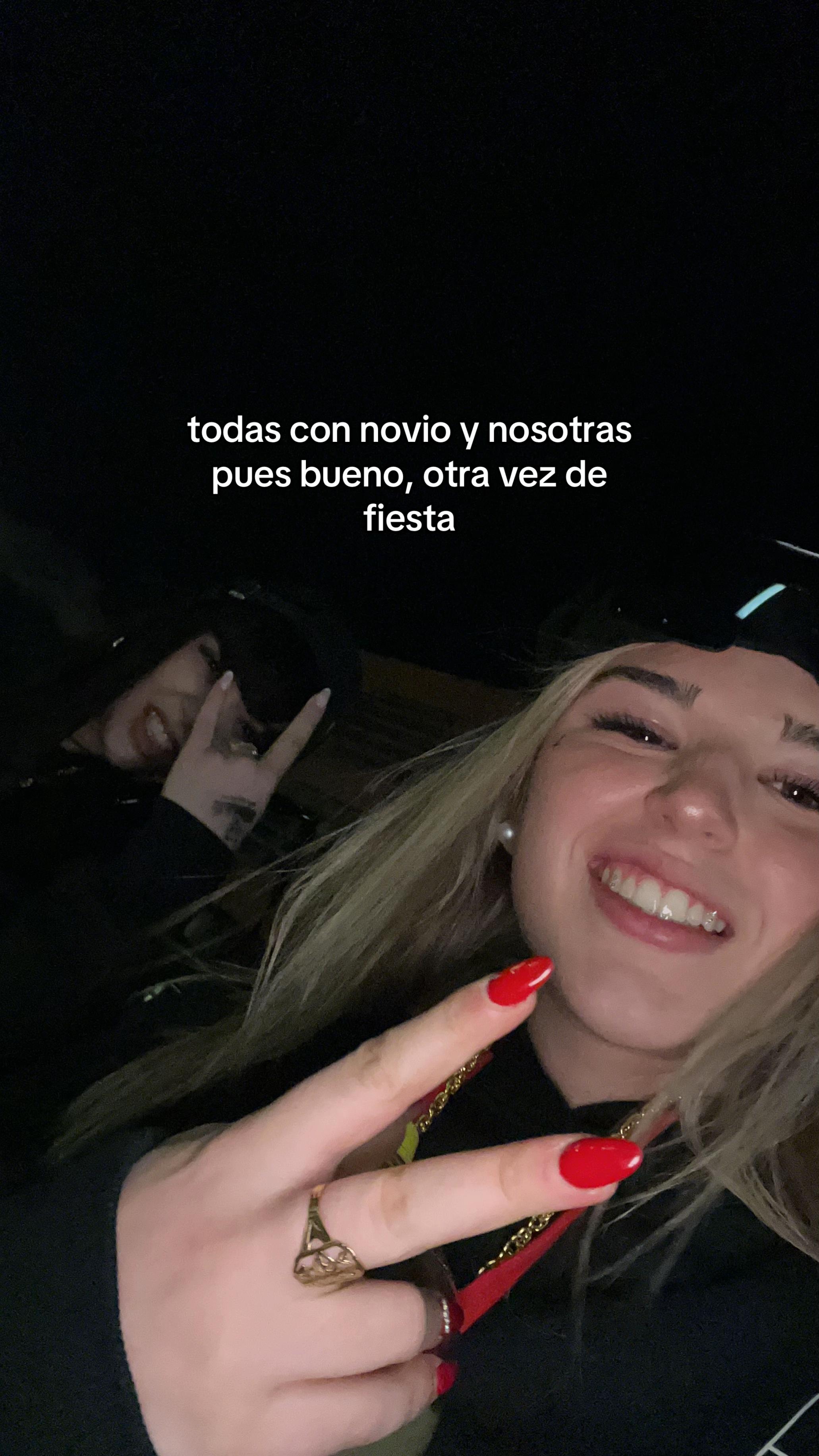 @𝐄𝐬𝐭𝐞𝐟𝐚𝐧𝐢𝐚