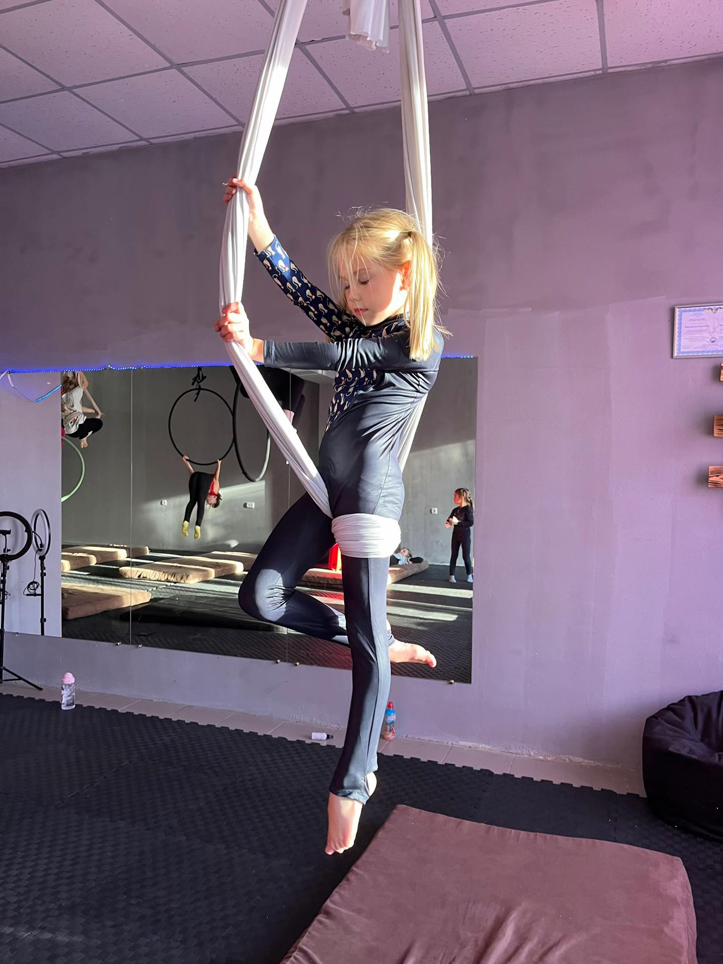 @Aerial monk studio