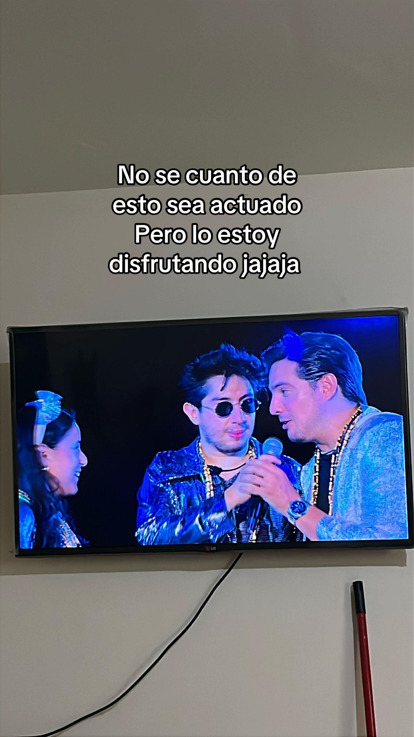 @Hablemos de series y más