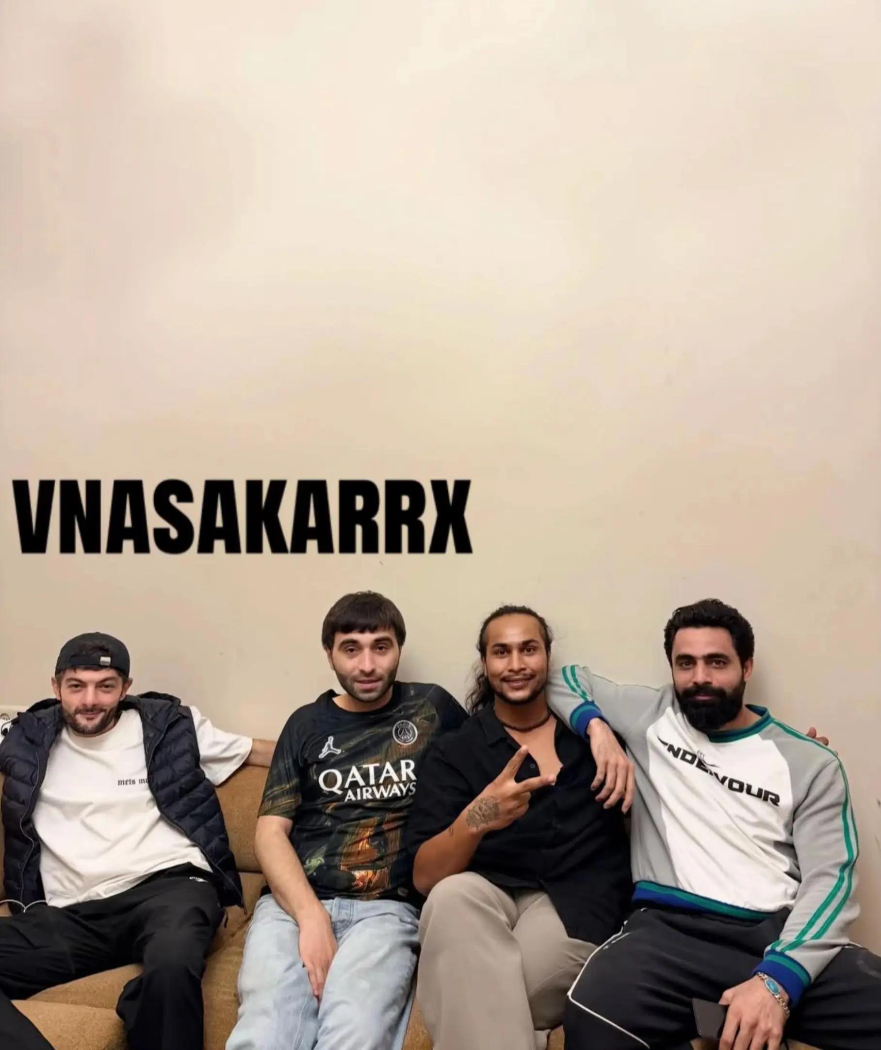 @VnasVVV