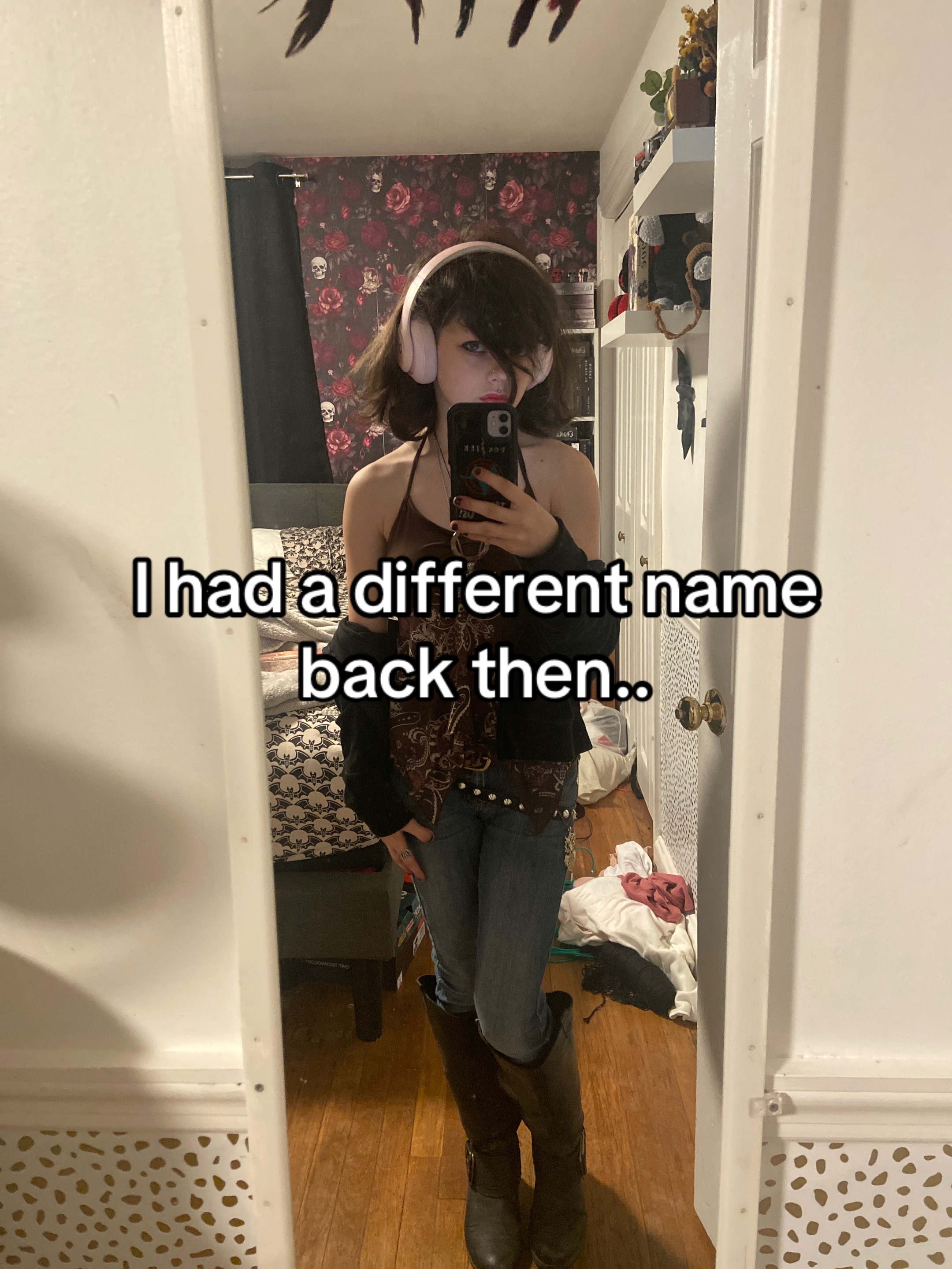 @￴