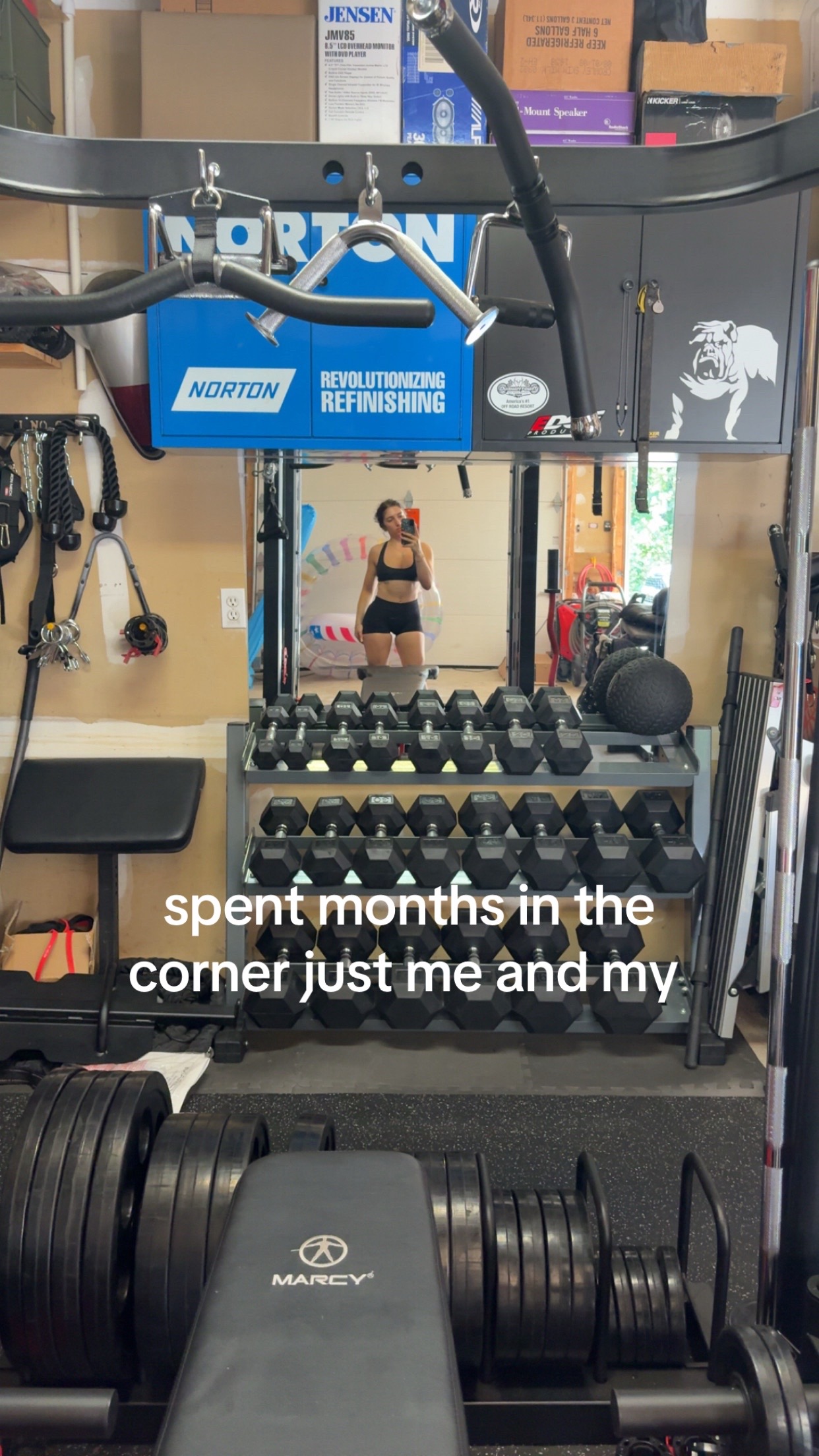 @avaminotti
