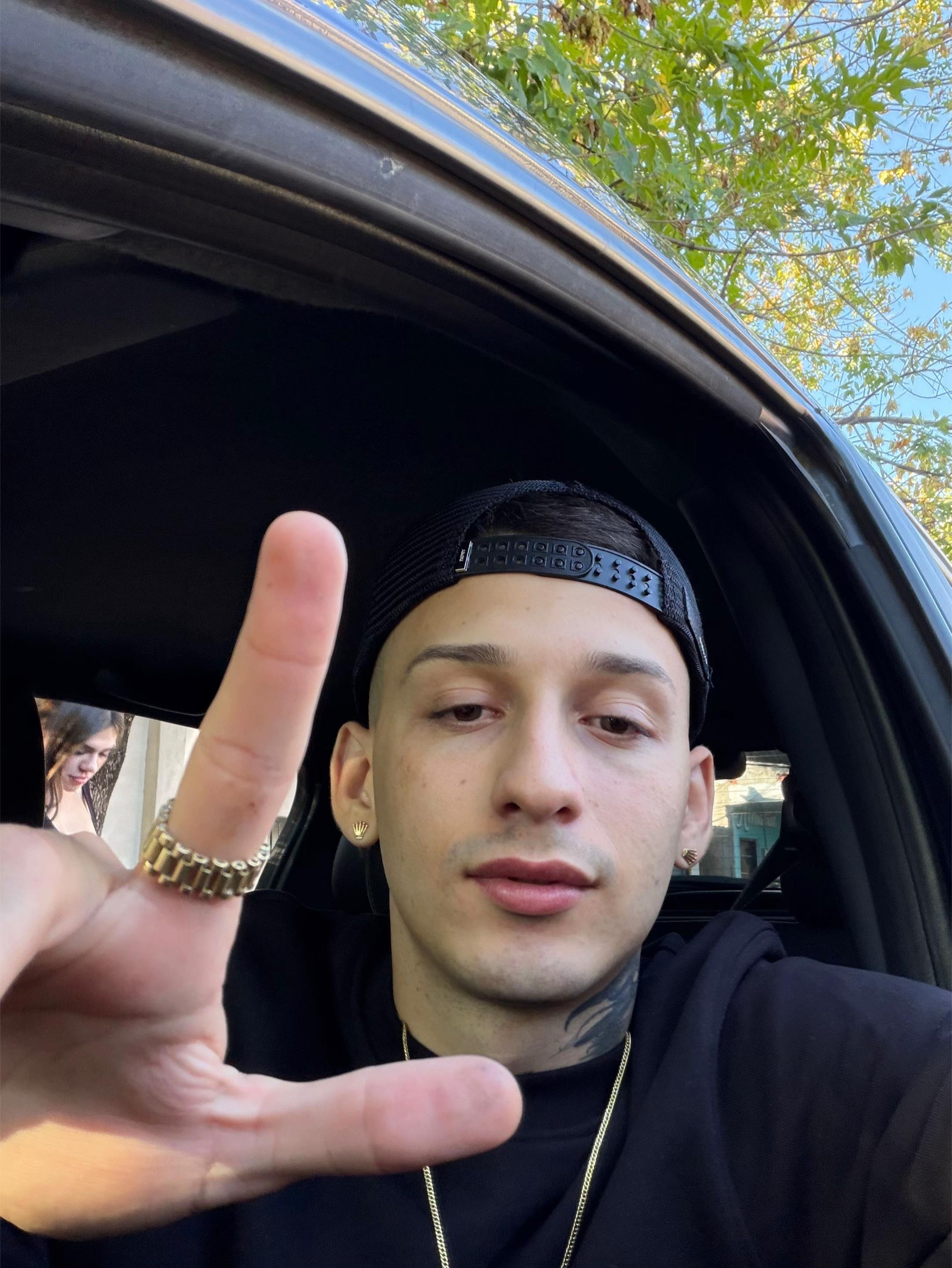 @danteegonzalezz