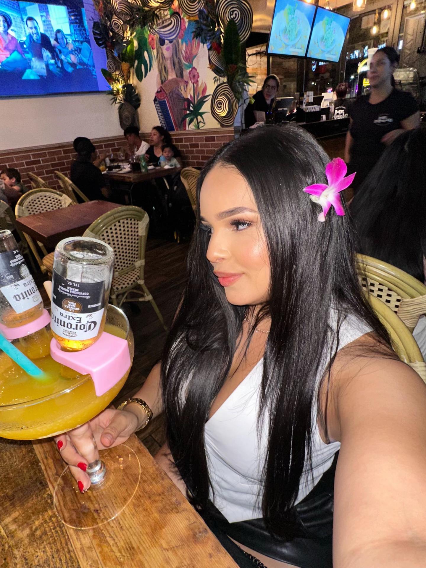 @Yenniaquino1