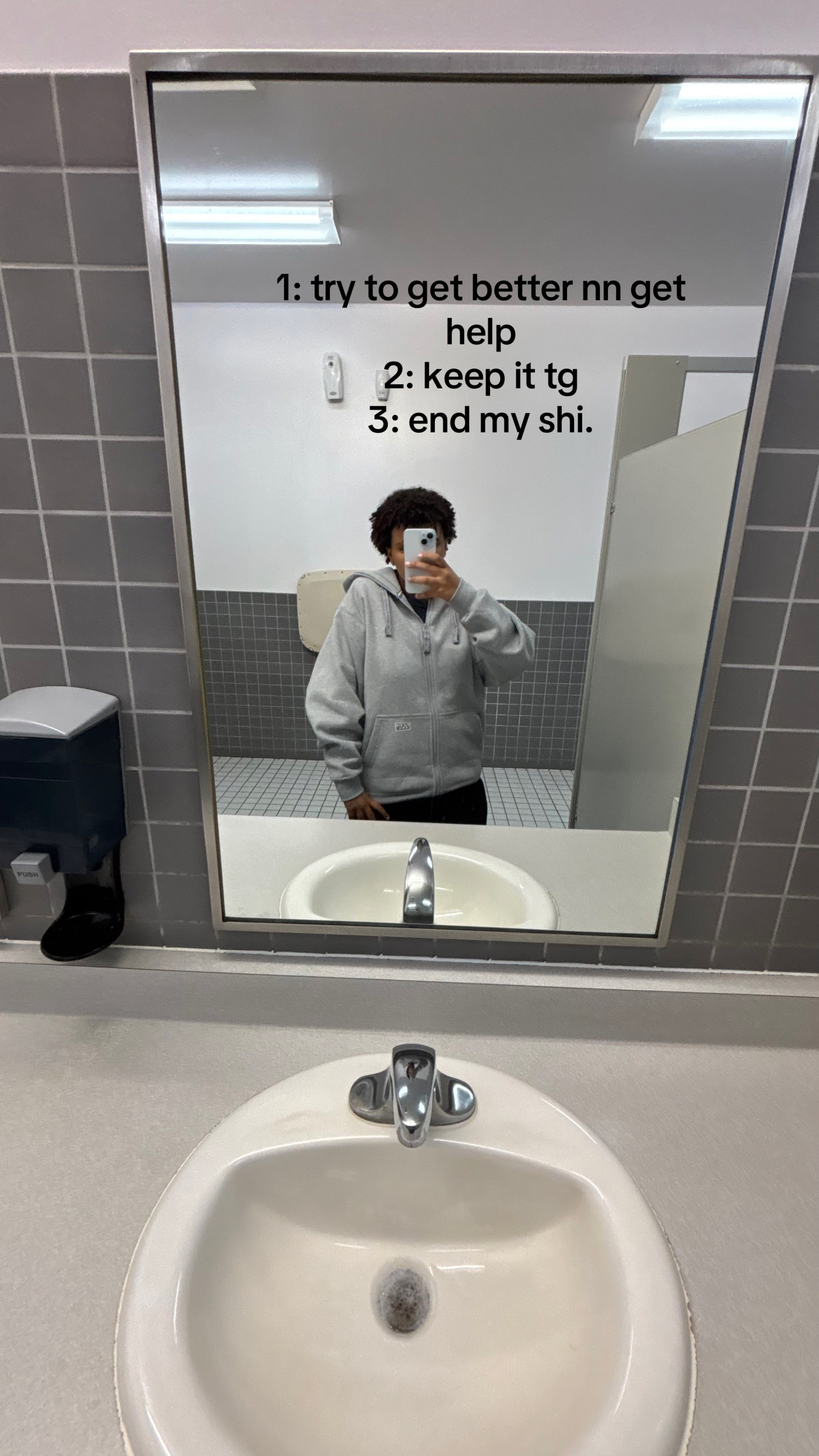 @𝕸𝖎𝖒𝖎 𖣂︎