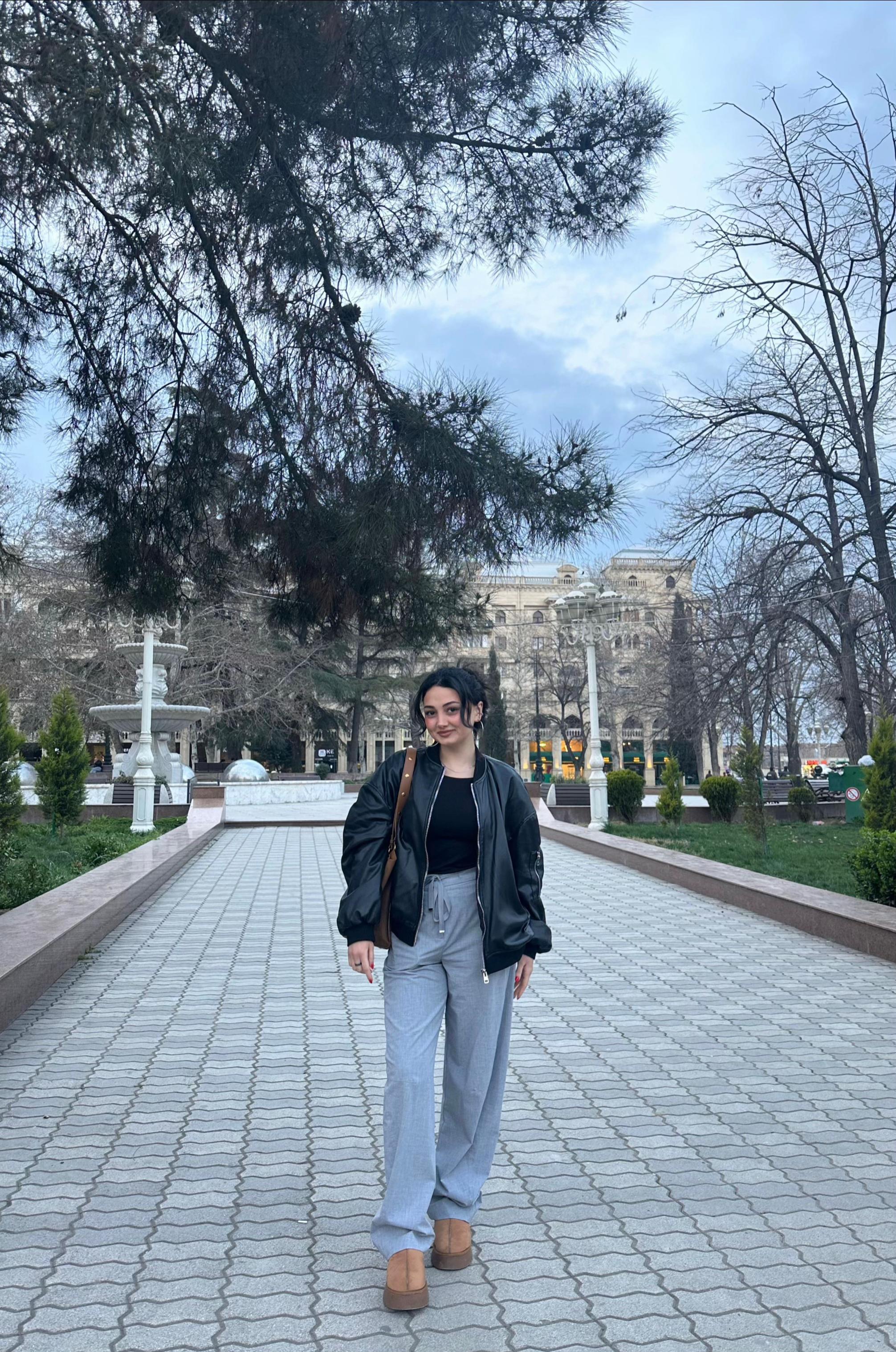 @Uzman Fzt Xanım Əliyeva