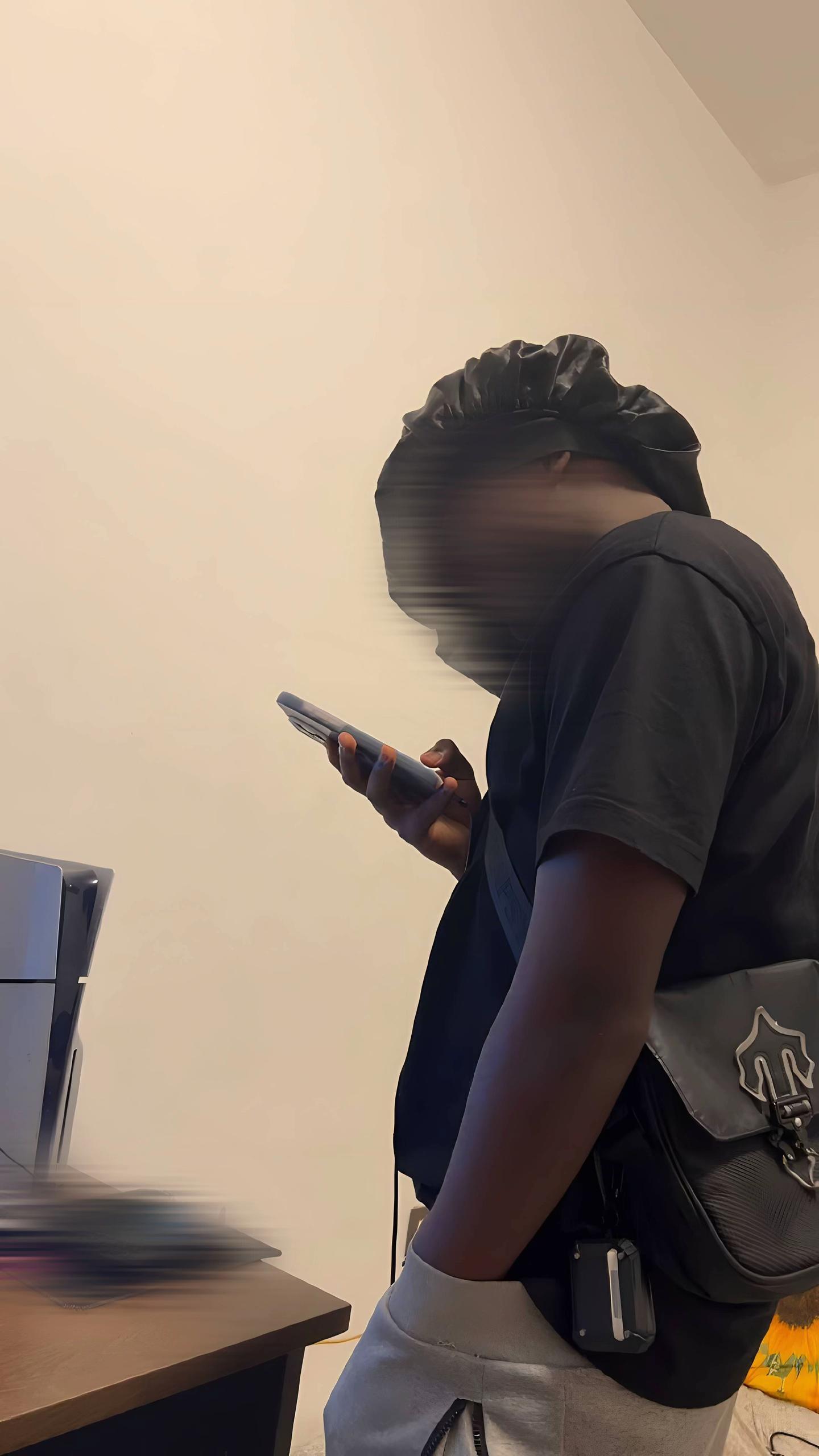 @V2𝔇🕷️🕸️