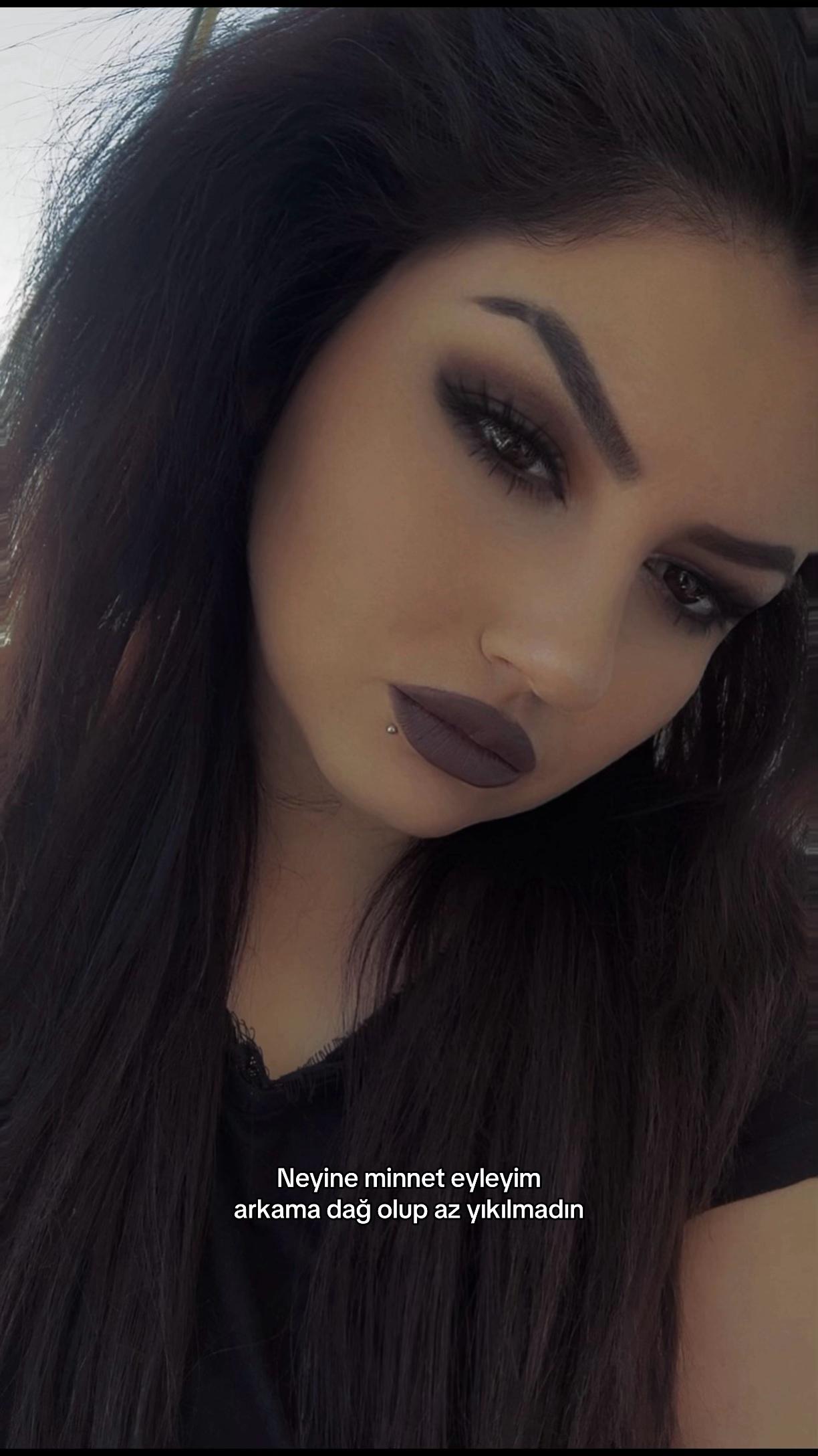 @MЯV&spades;️
