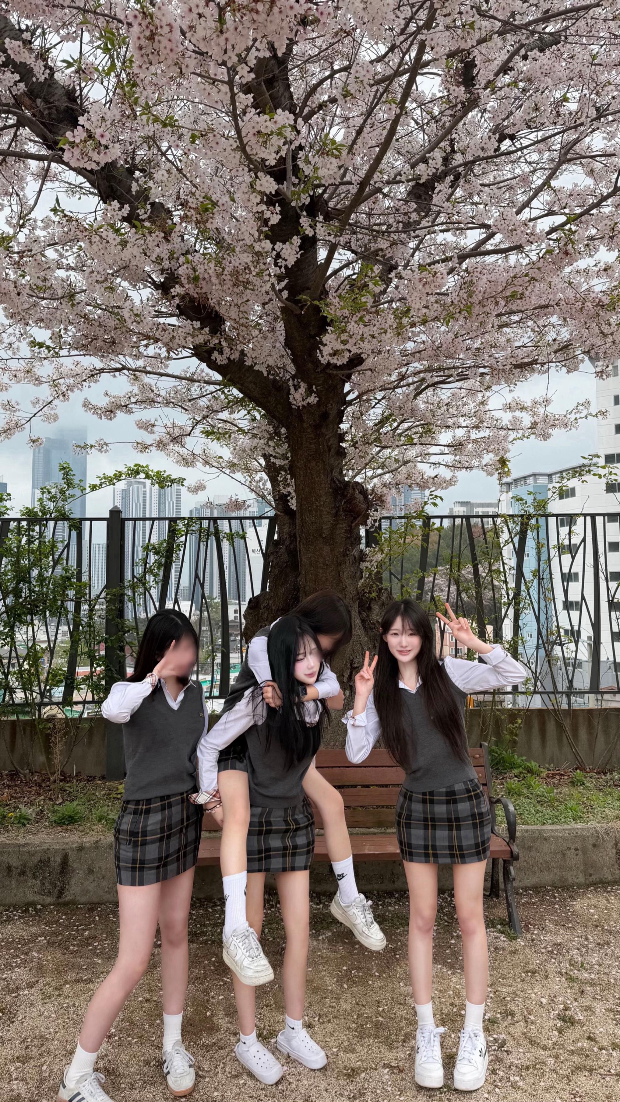 @서연