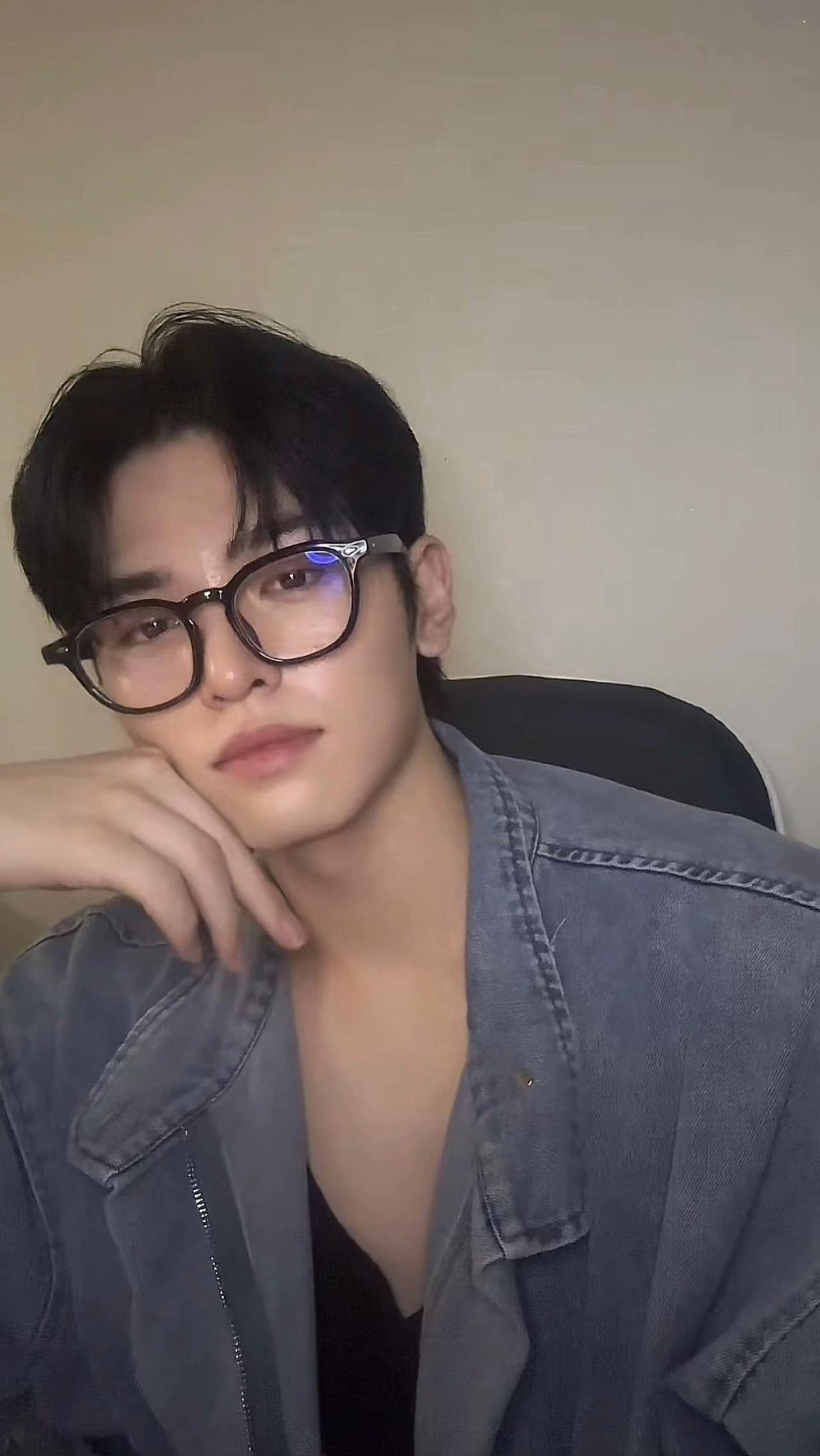 @로안 ROAN🌌