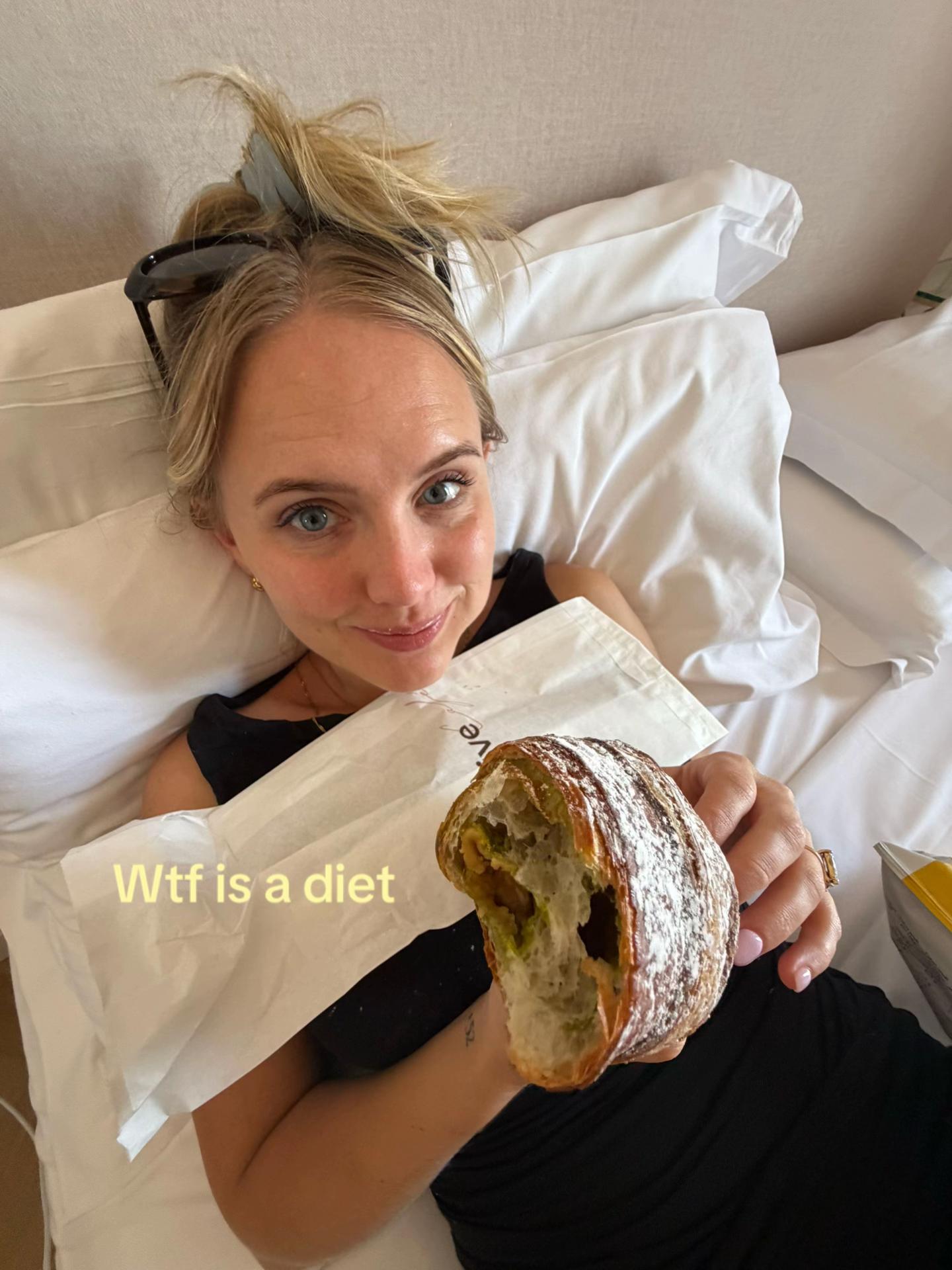 @drfayebate