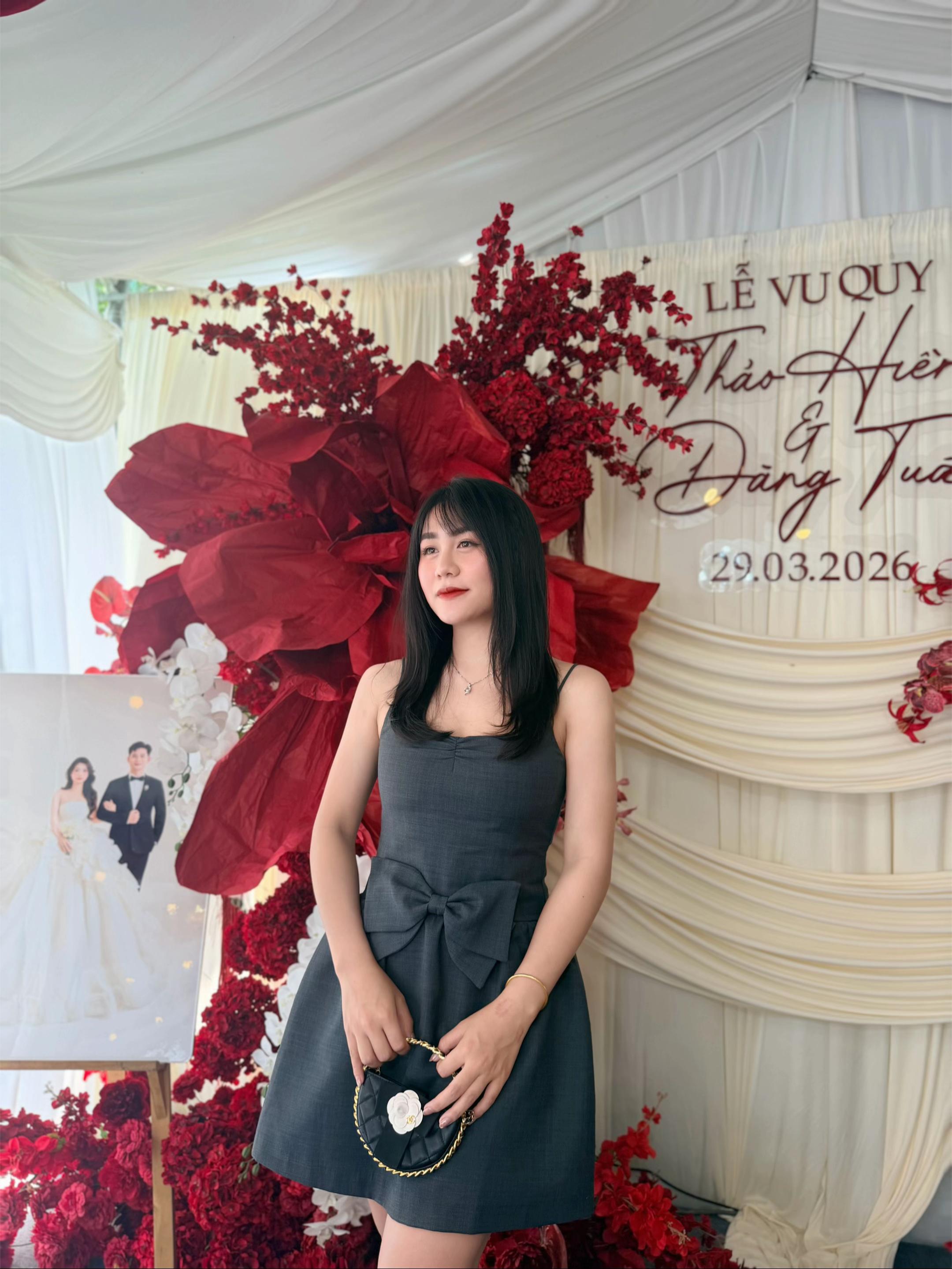 @Nguyễn Tuyết Ngân