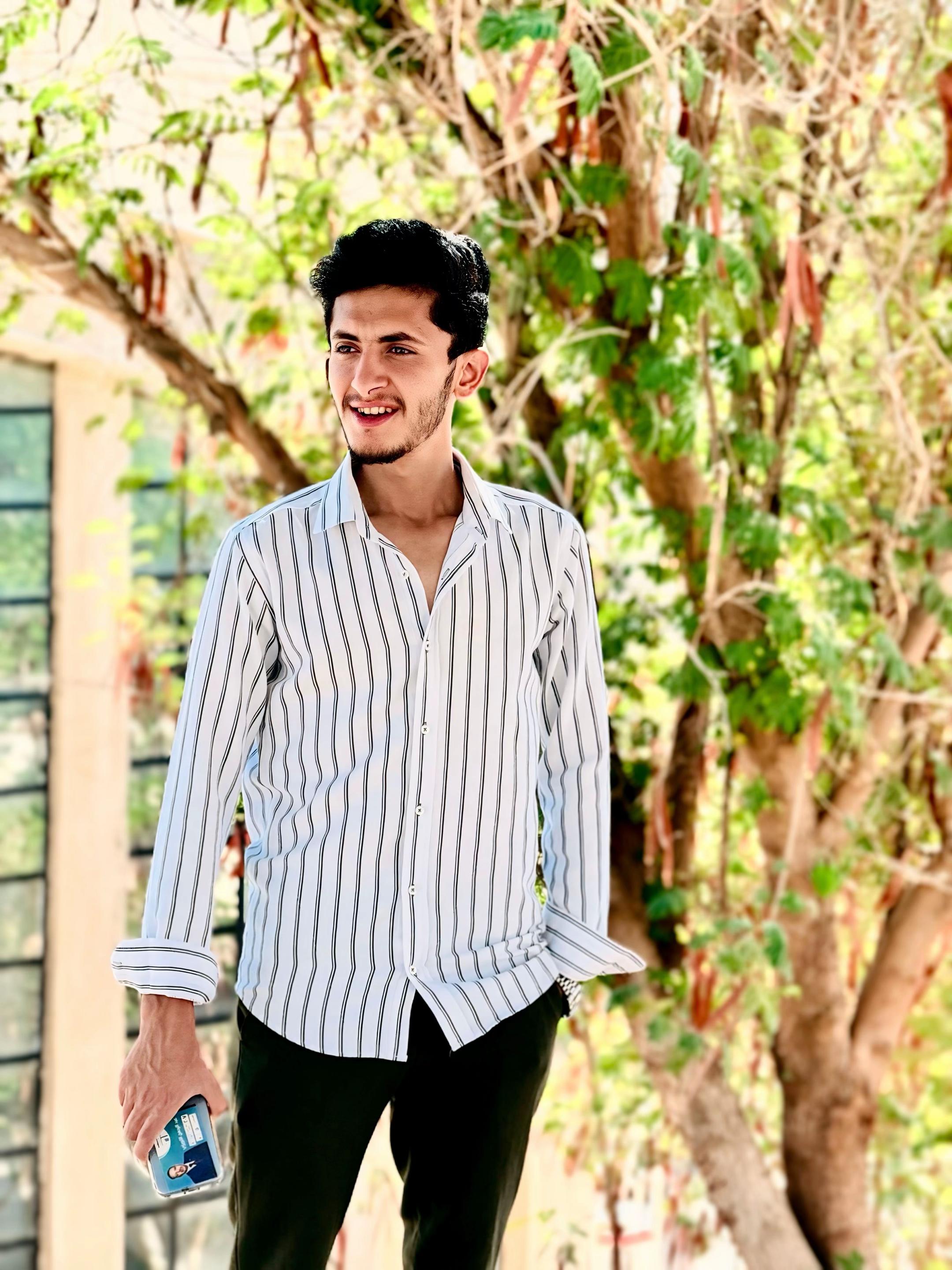 @احمد الظاهر الصخري