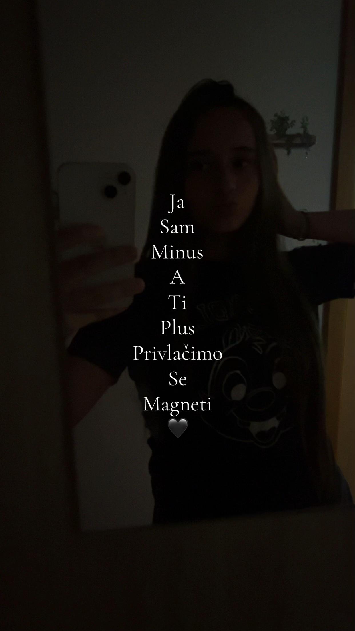 @tvojameloo