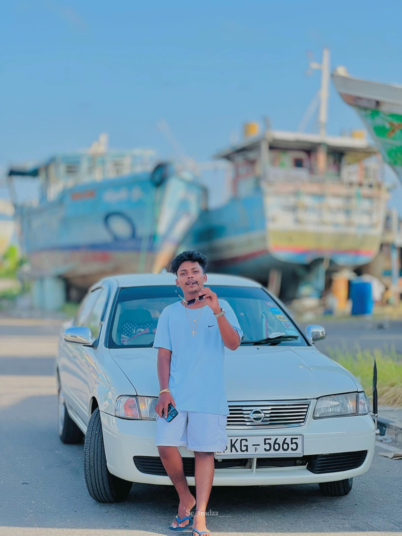 @𝐂𝐡𝐚𝐭𝐡𝐮𝐳𝐳__💸🇮🇹