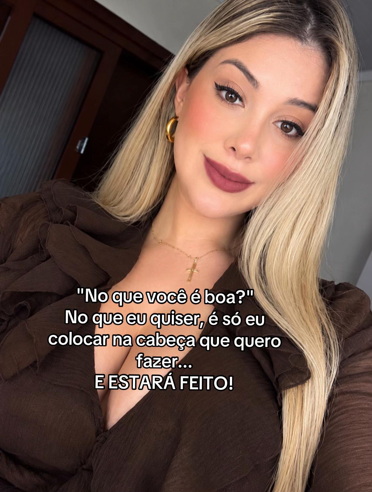 @Ana Caroline F&aacute;vero