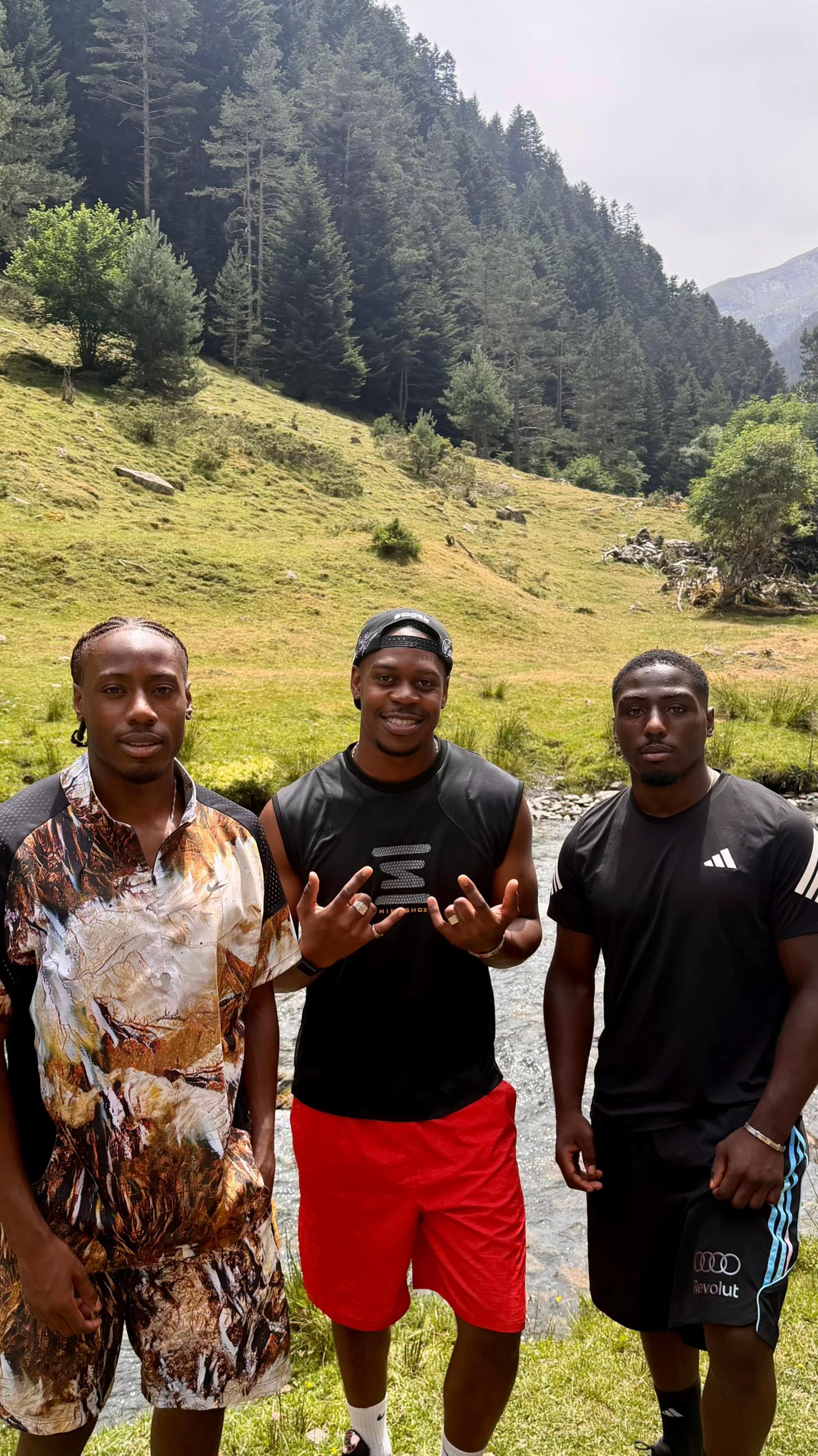 @𝑴𝑳𝑽 🎭🇨🇮
