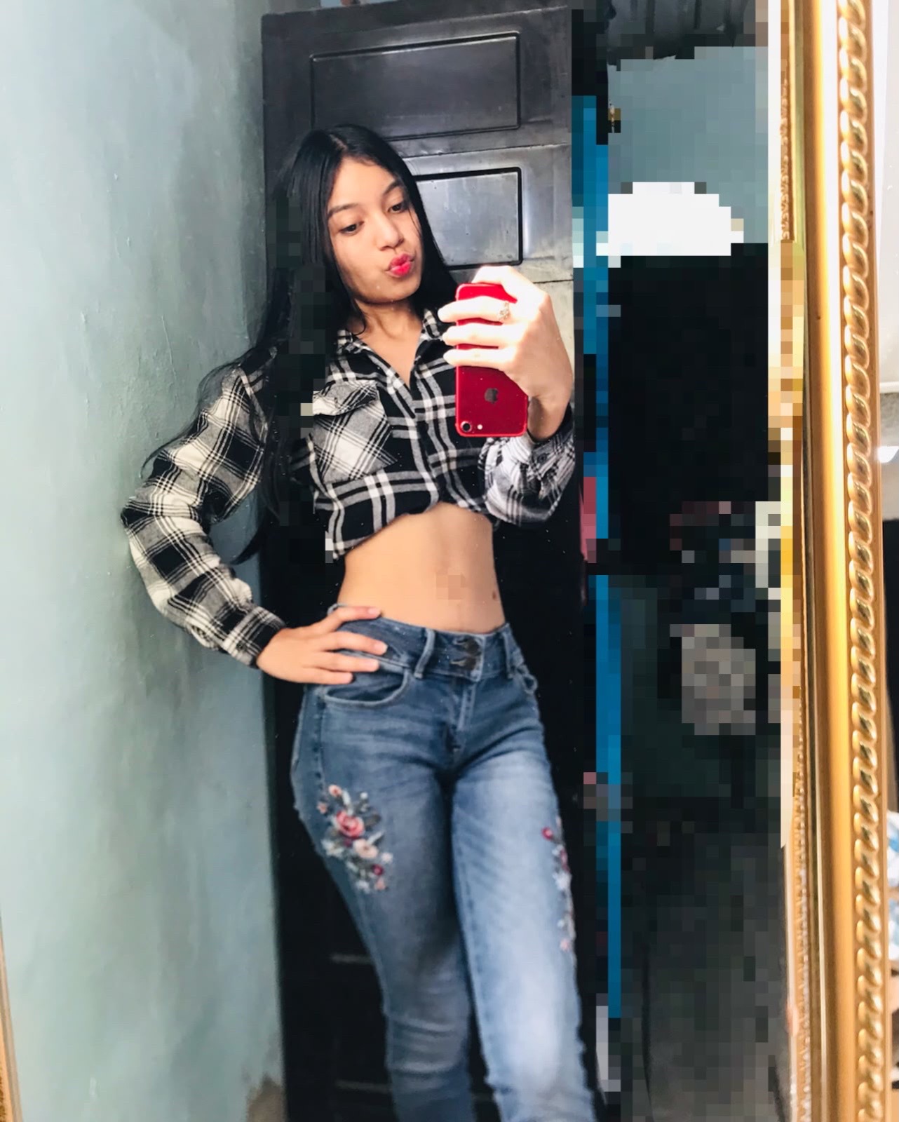 @Roxy..🍒