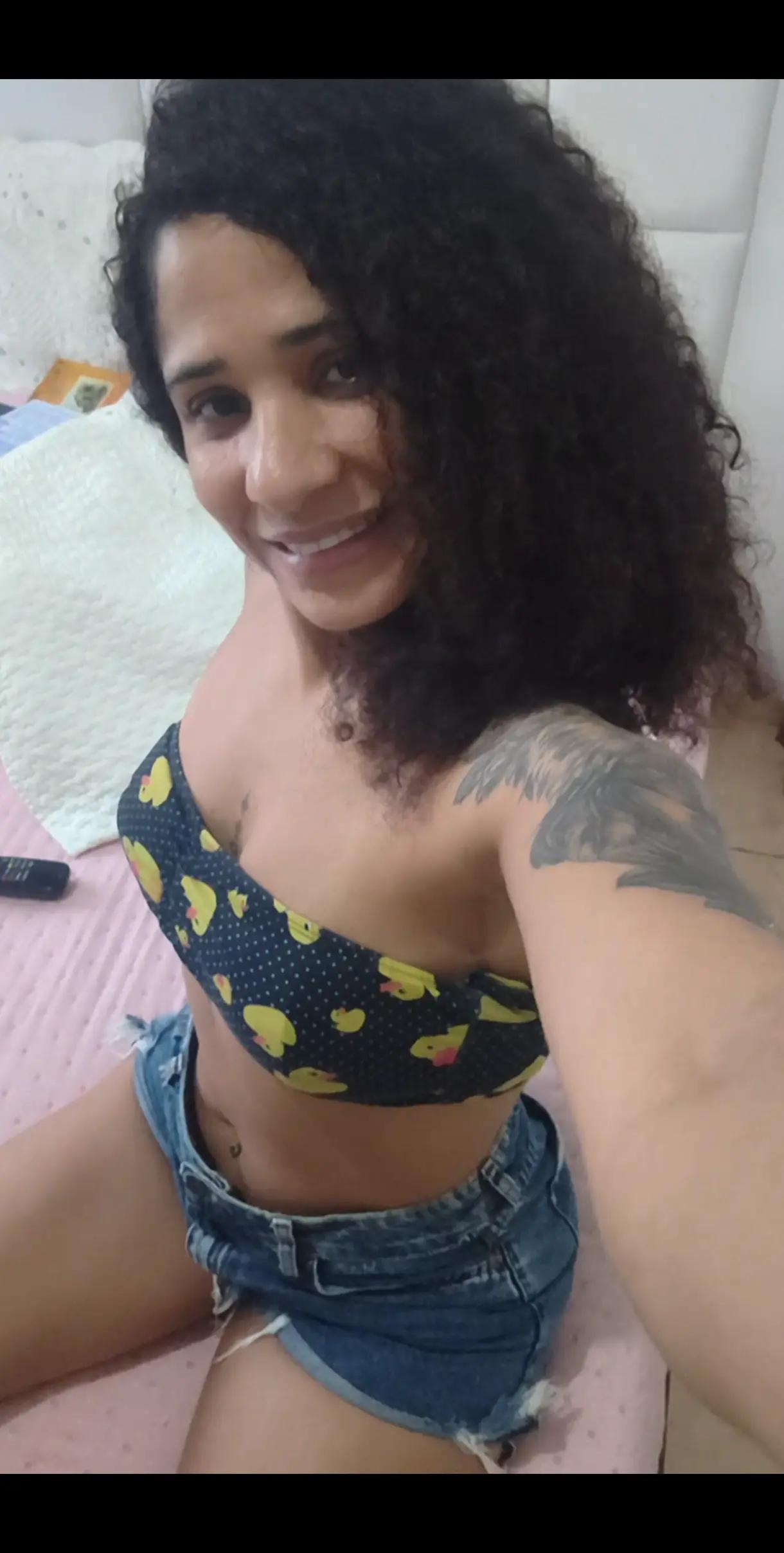 @deboramonique_