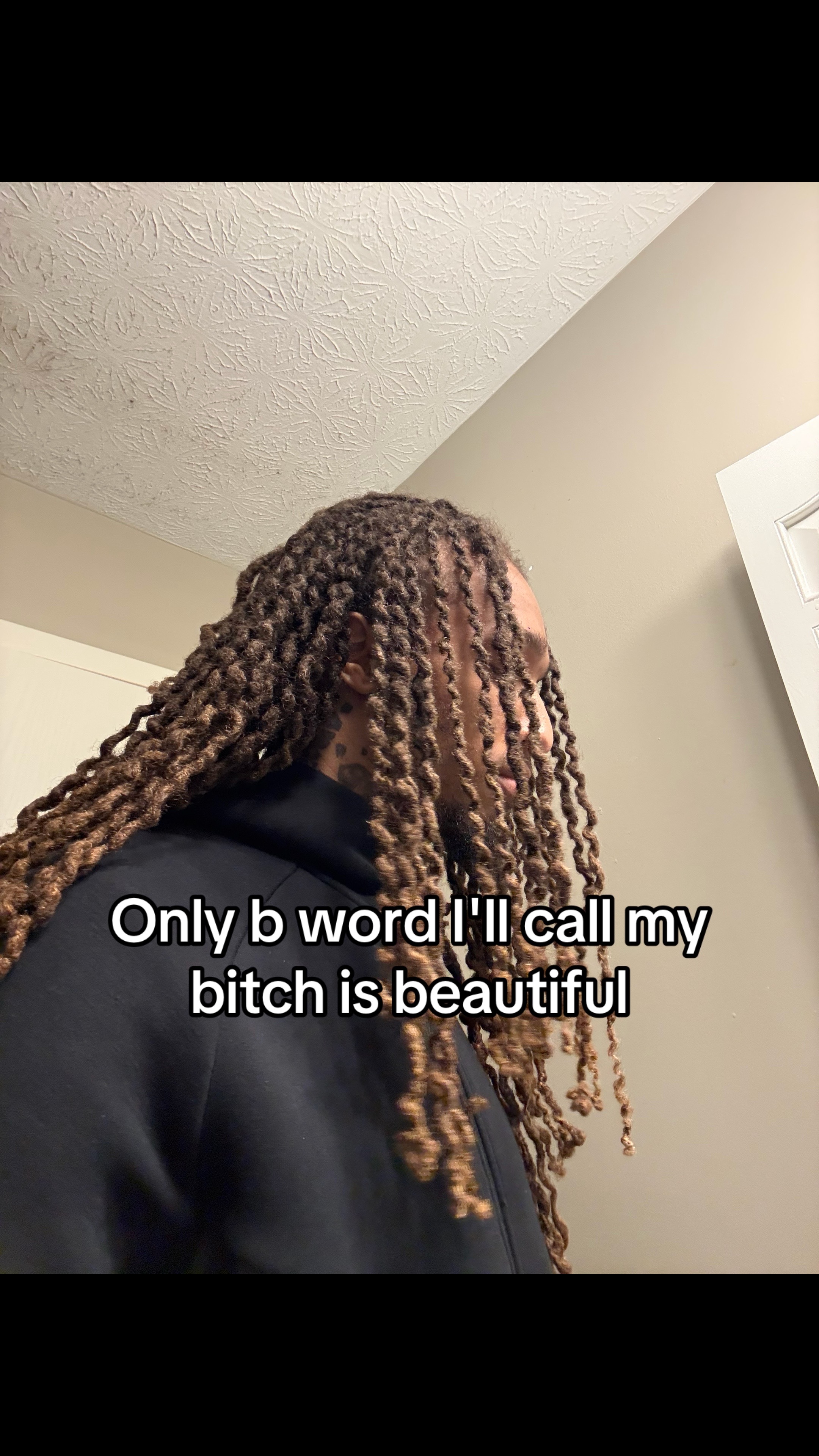 @⃟